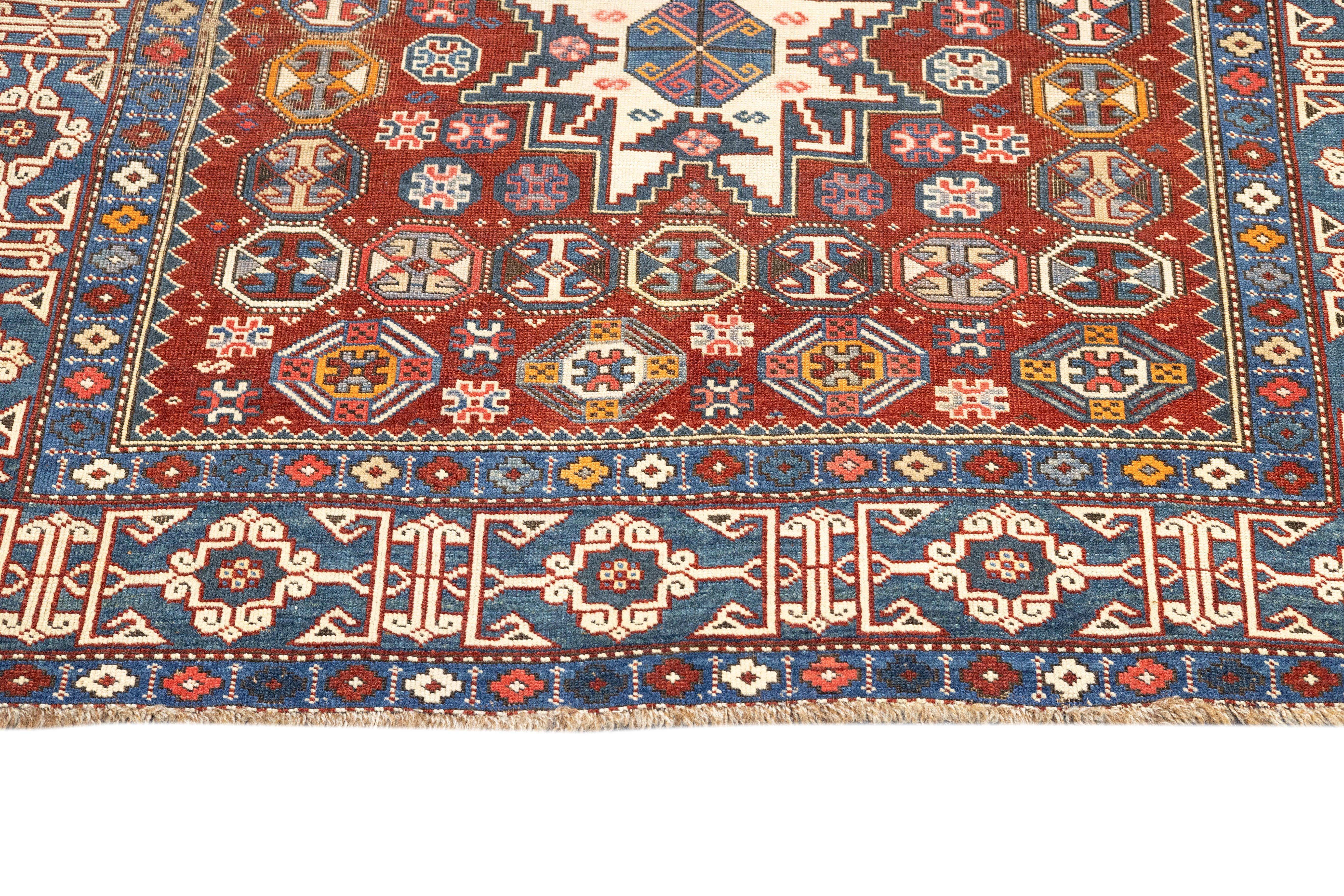 Noué à la main Tapis Shirvan ancien 3'11'' x 5'9'' en vente