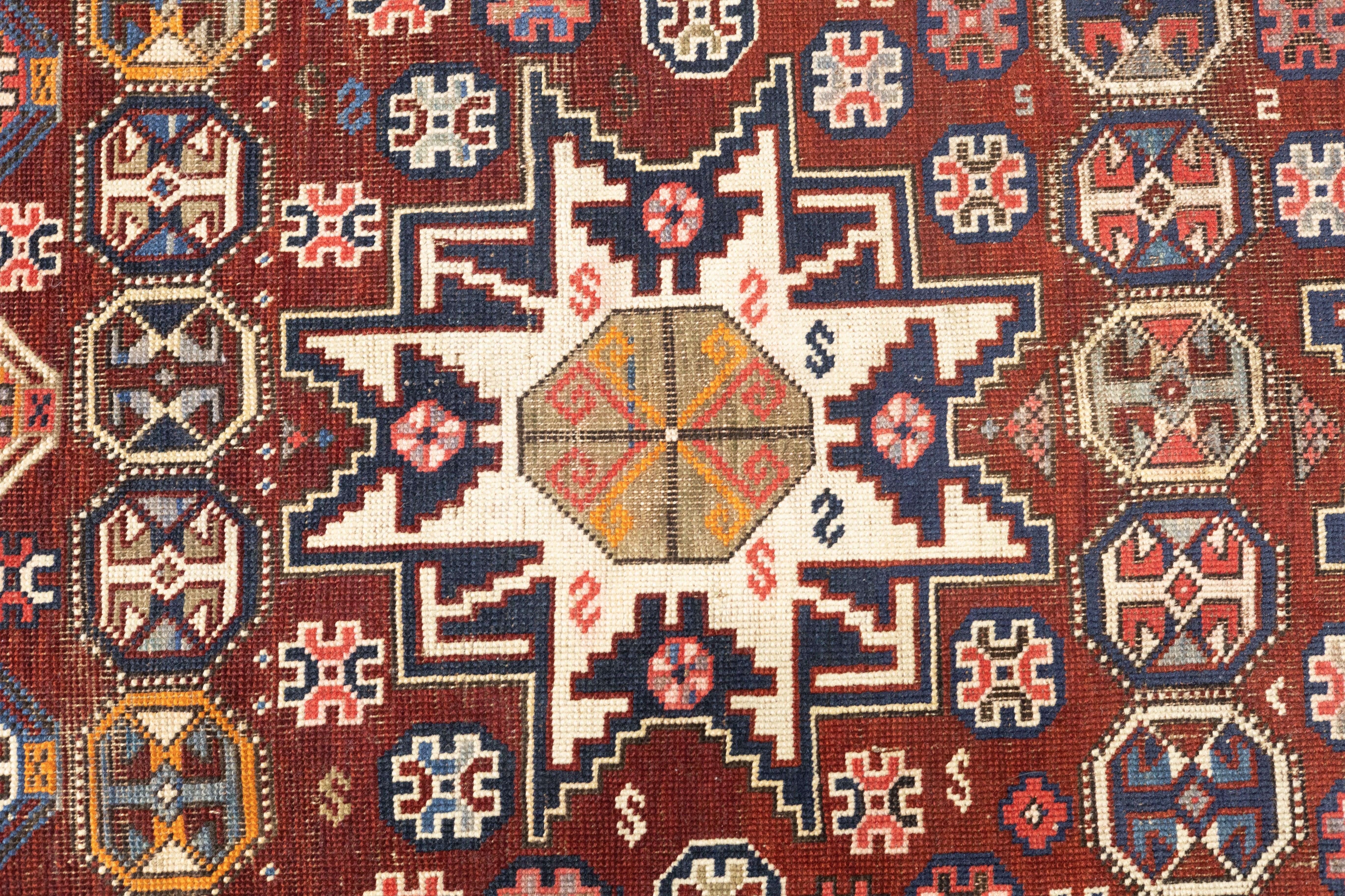 Tapis Shirvan ancien 3'11'' x 5'9'' en vente 2