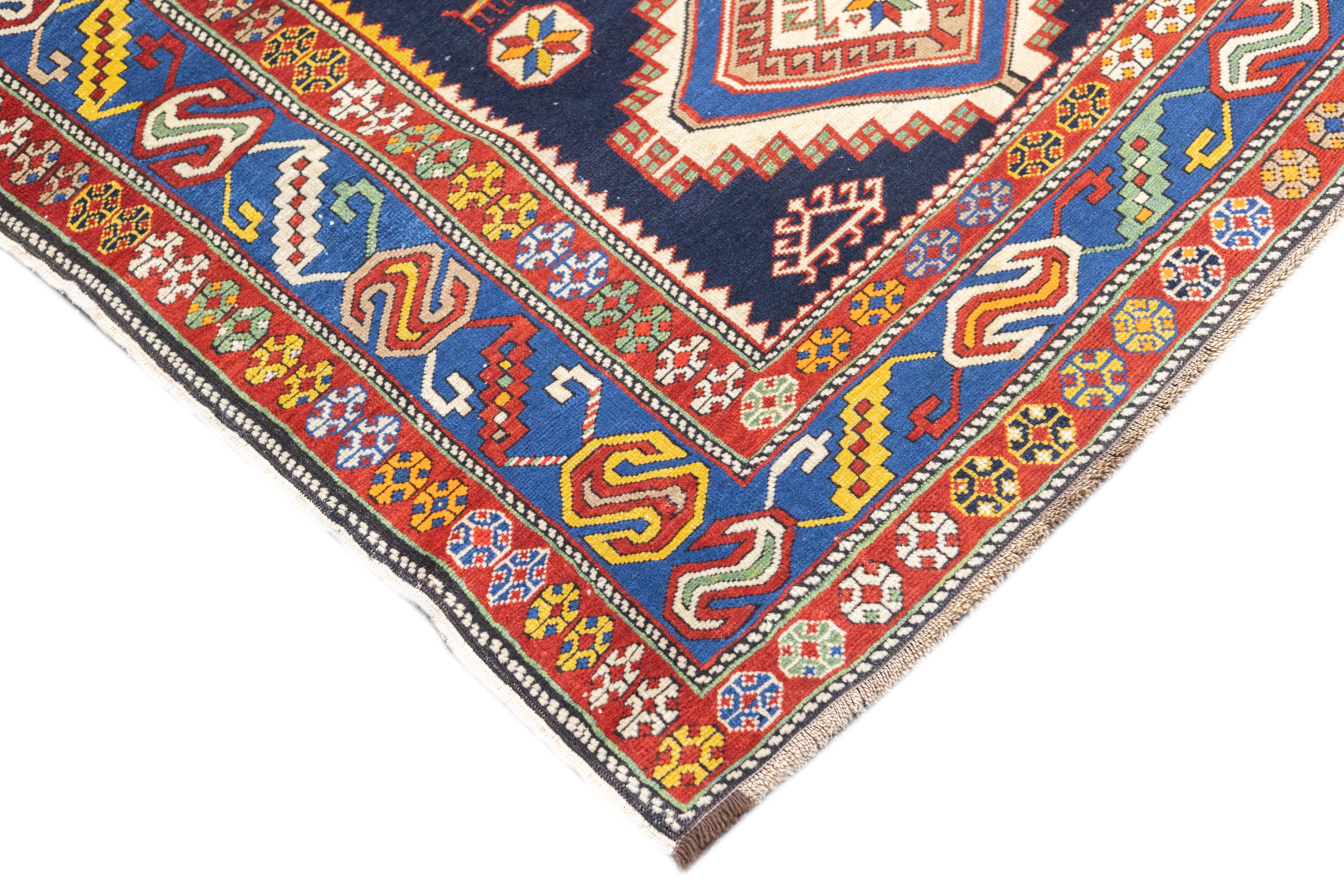 Antiker Shirvan-Teppich 3'11'' x 6'3'' (Kaukasisch) im Angebot