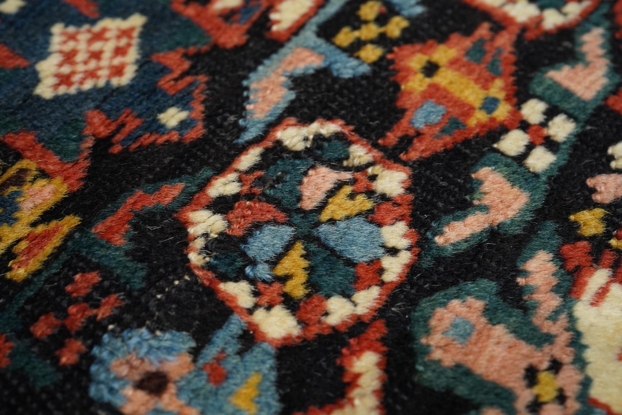 Antiker Schirwan-Teppich im Angebot 3