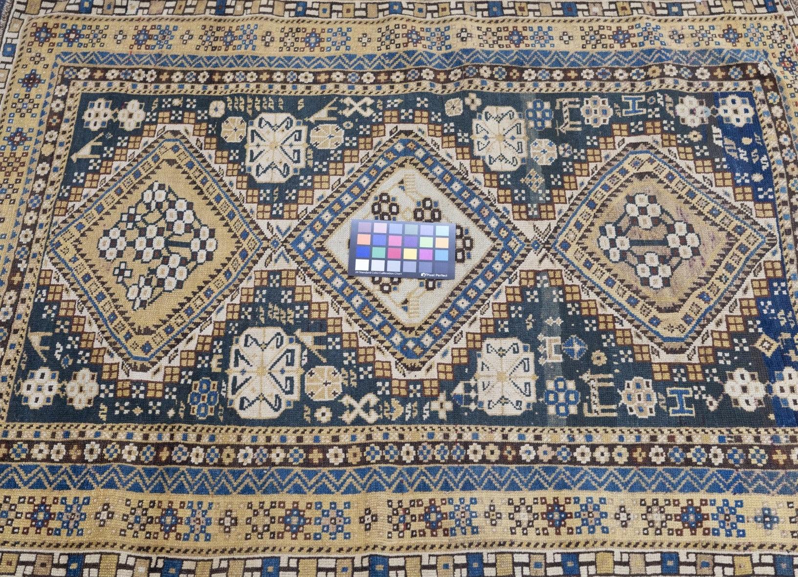 Tapis Shirvan ancien 3'6'' x 4'6'' Bon état - En vente à New York, NY