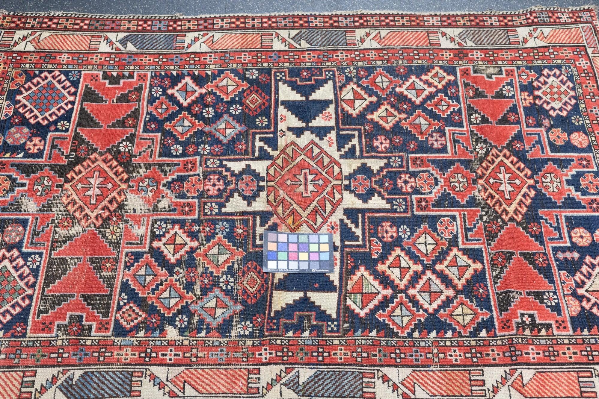 Tapis Shirvan ancien 3'9'' x 5'4'' en vente 2
