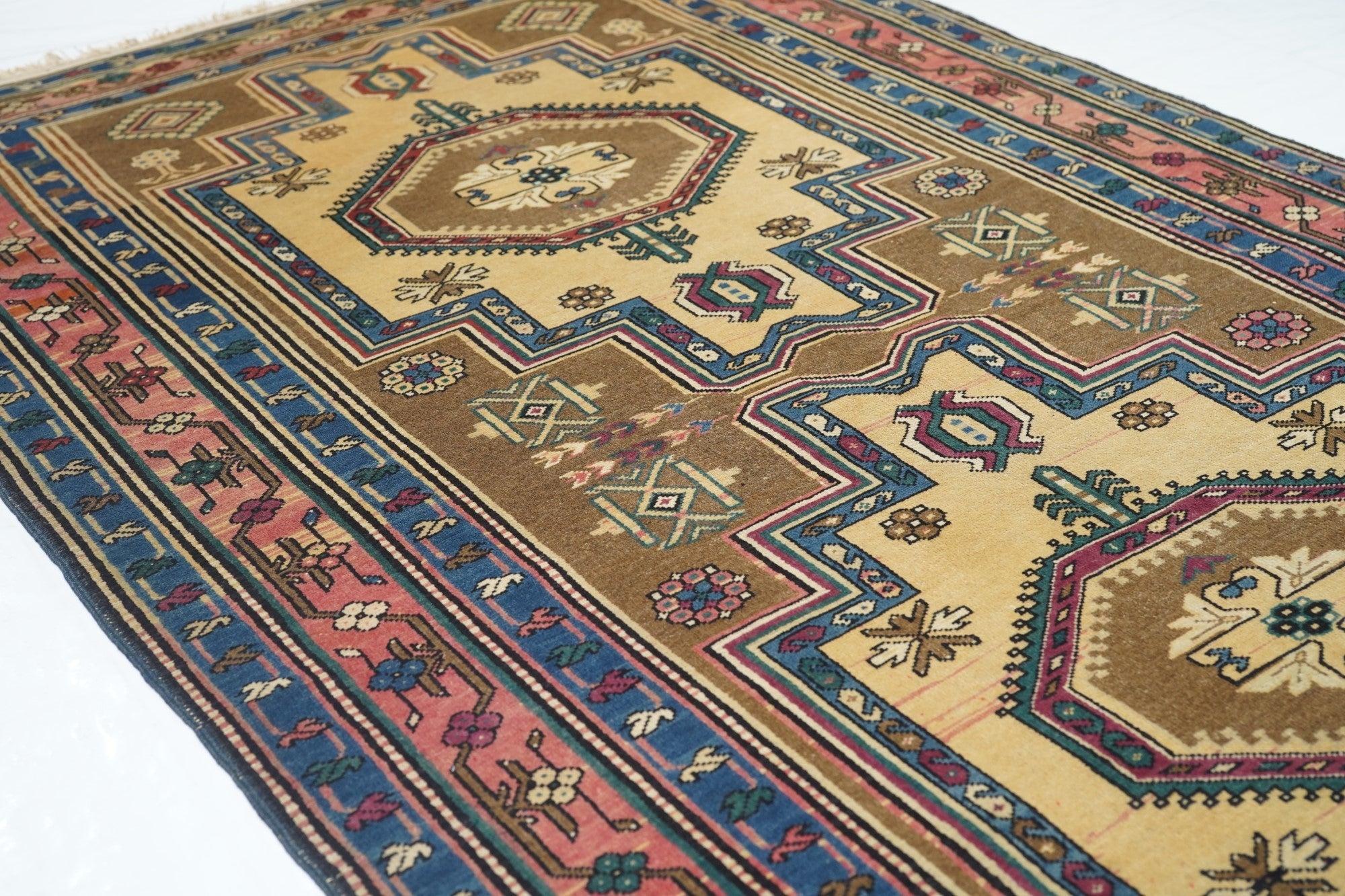 20th Century Antique Shirvan Rug 4'1'' x 6'9'' For Sale