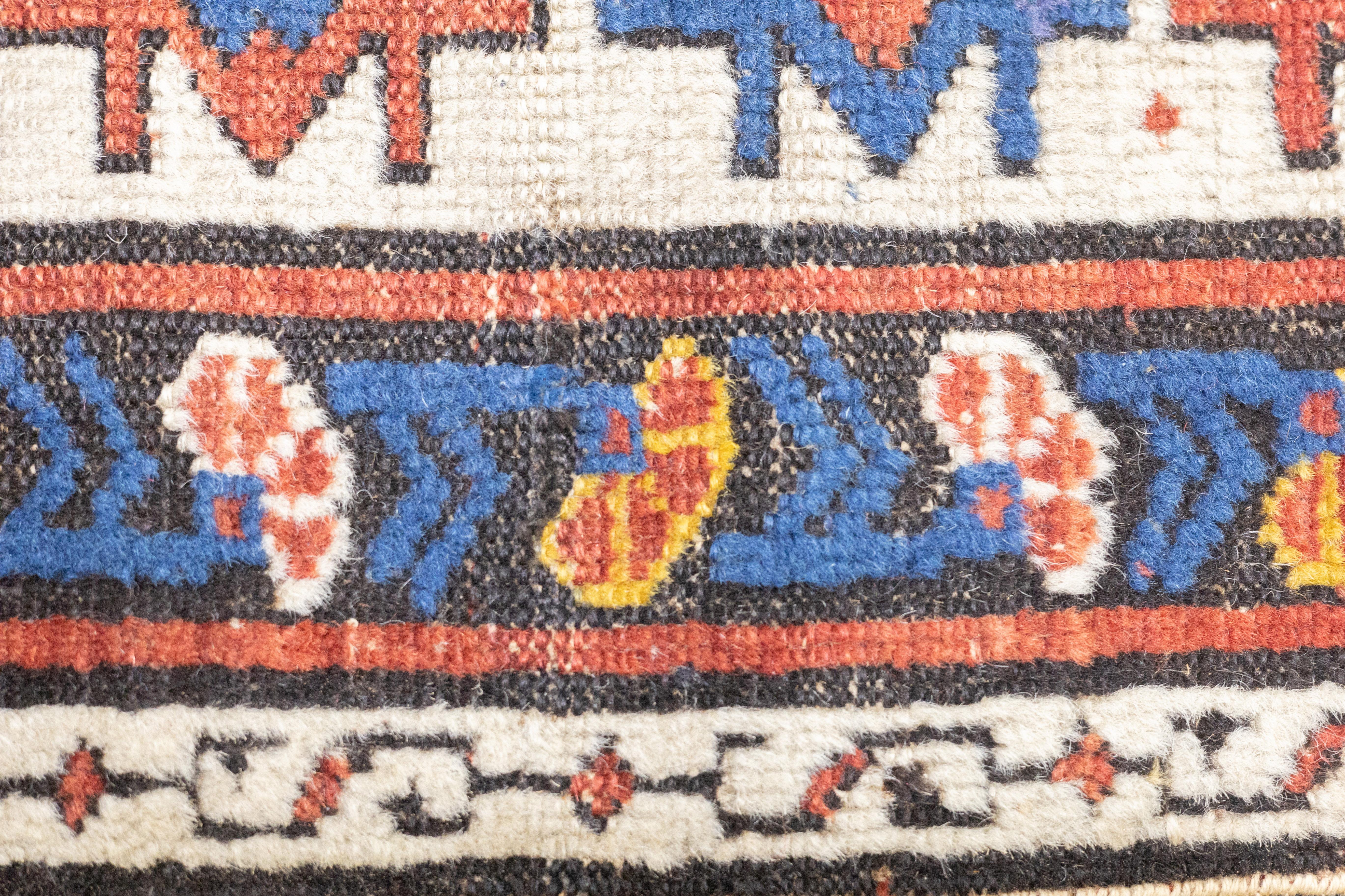 20ième siècle Tapis Shirvan ancien 4'1'' x 7'0