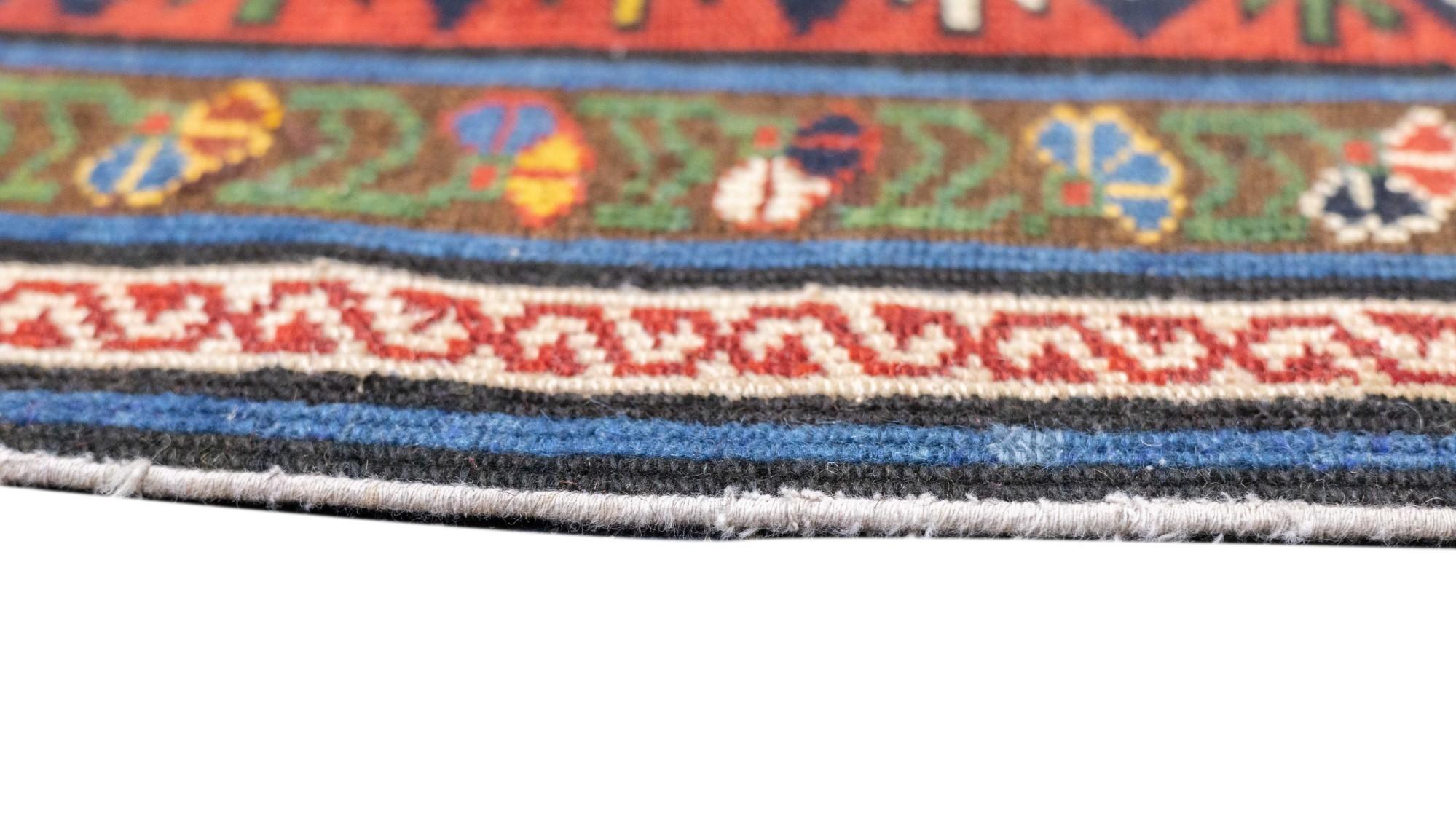 Laine Tapis Shirvan ancien 4'2'' x 8'7'' en vente