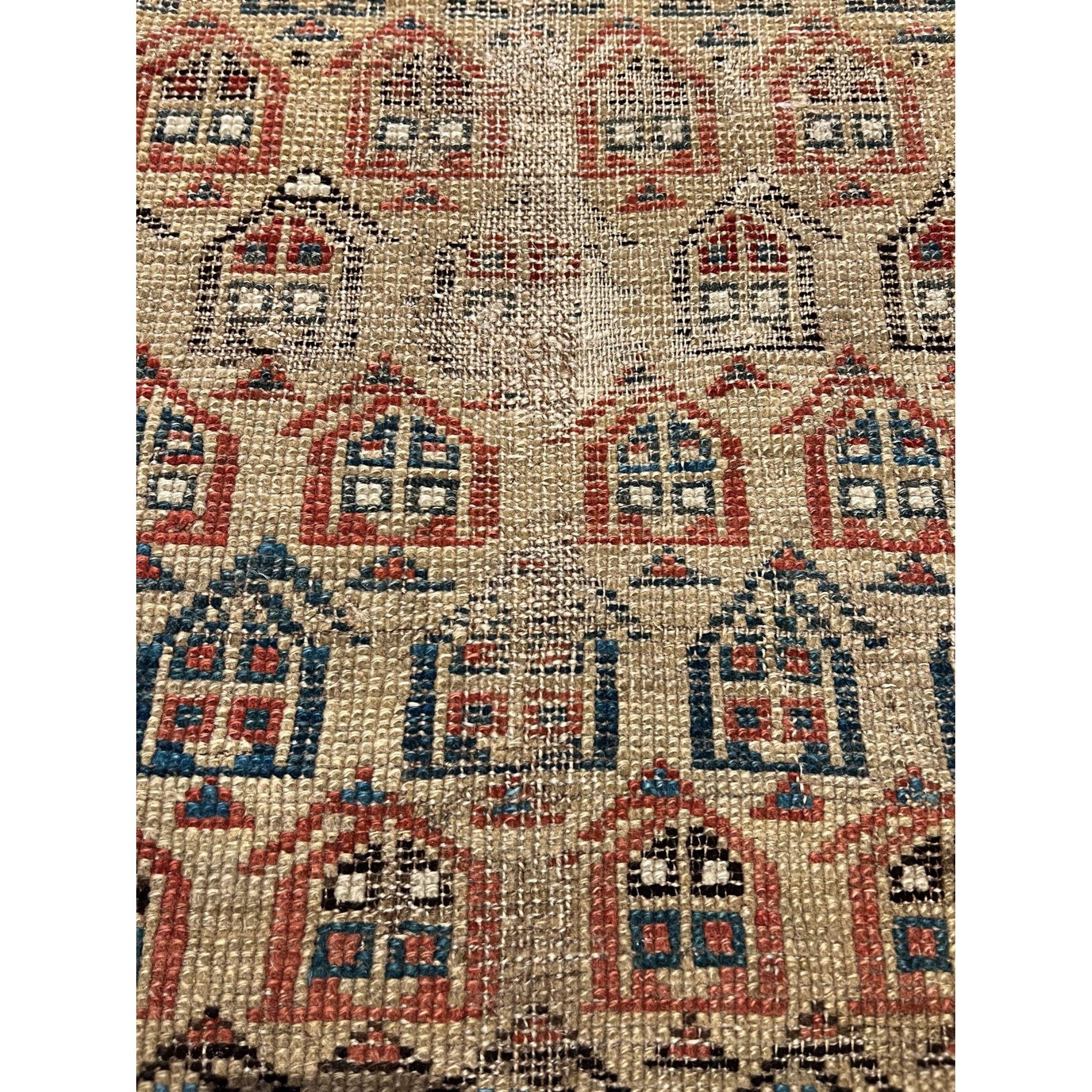 Antiker Shirvan-Teppich 4,6x2,5 im Zustand „Gut“ im Angebot in Los Angeles, US