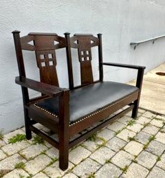 Antico " NEGOZIO DELL'ARTIGIANO " Divano con ritaglio - Stickley Era - W7524