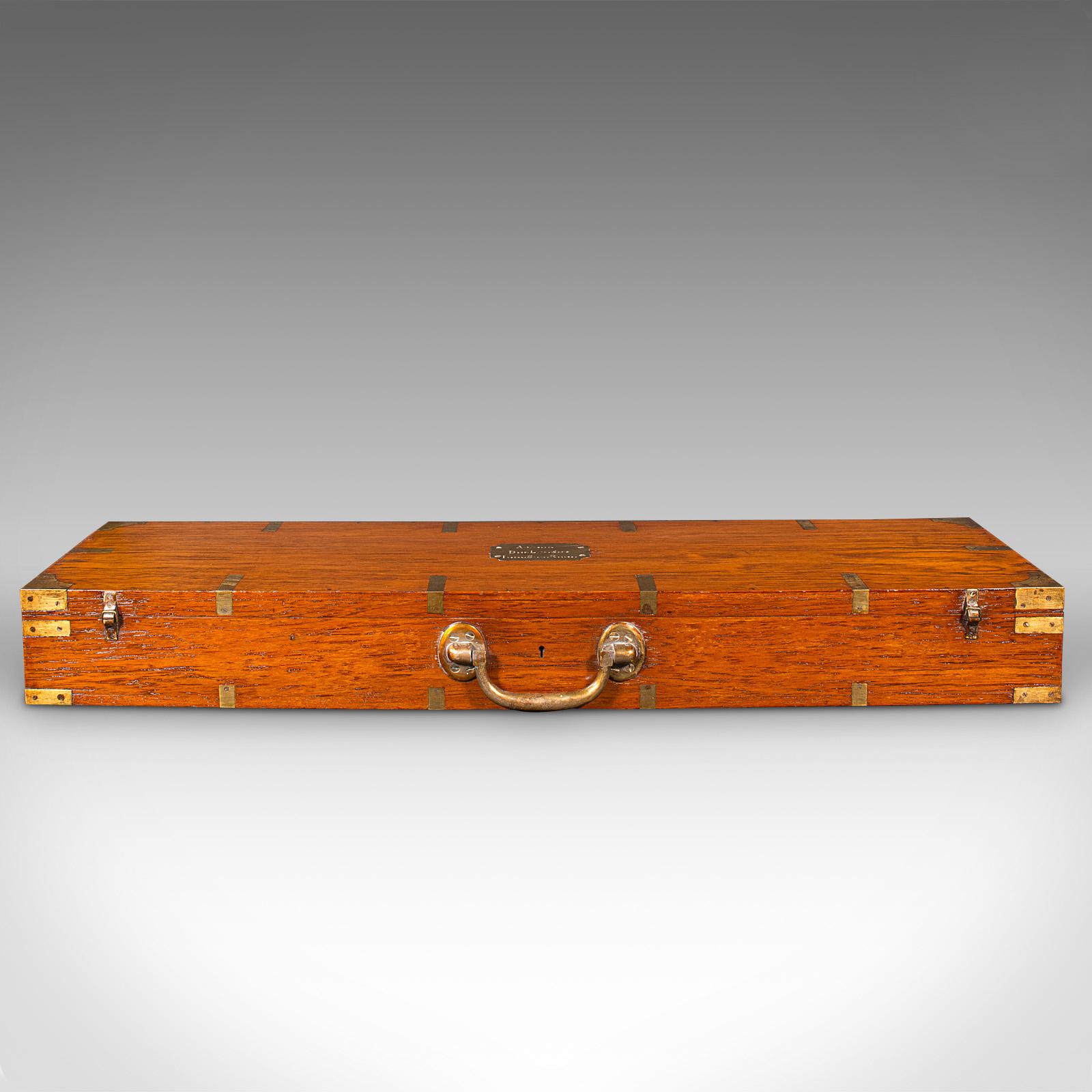 Maletín Antiguo para Escopeta, Teca India, Latón, Caja para Rifle, Victoriano, Circa 1900 Victoriano tardío en venta