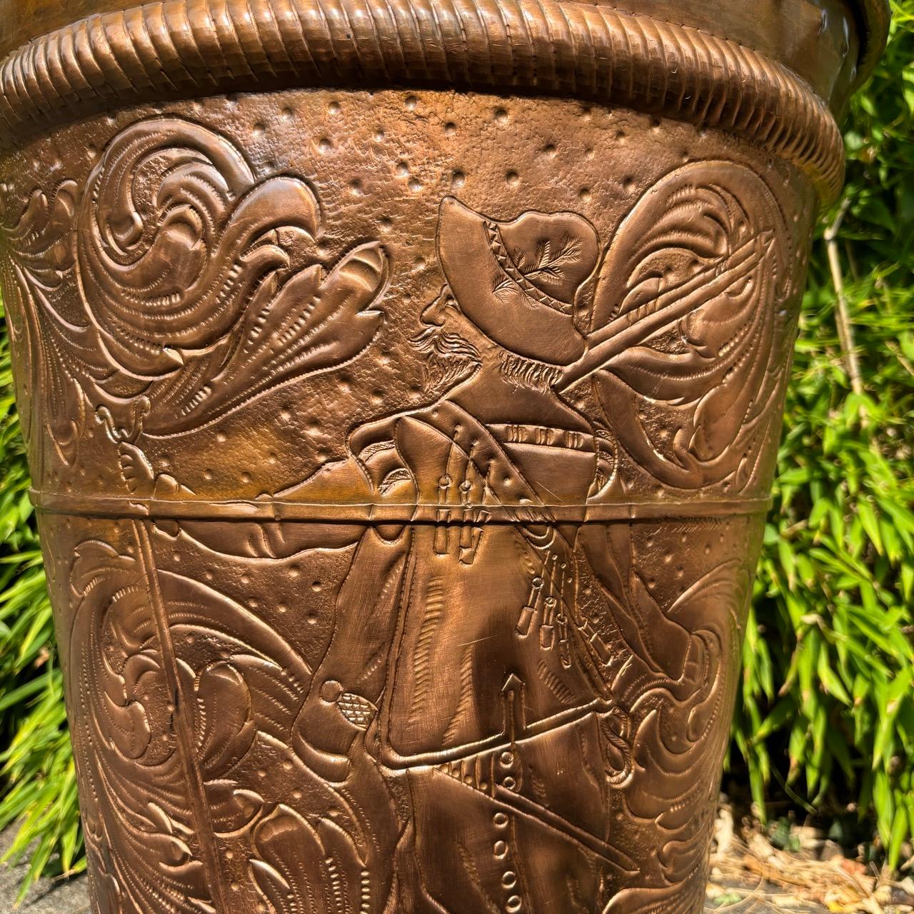 Antique showpiece  grape harvest  copper  hand-finished In Good Condition For Sale In Würzburg, DE