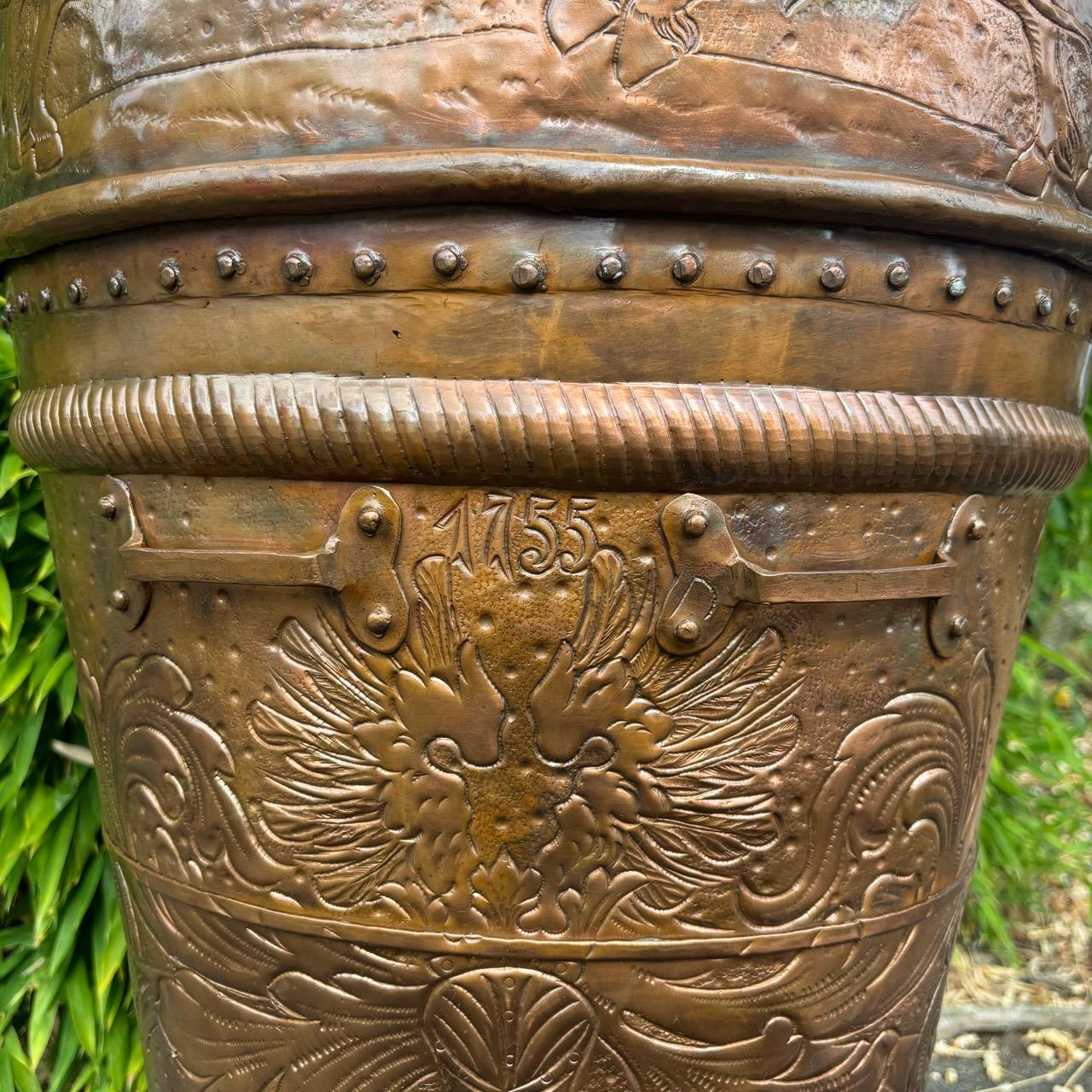 Antique showpiece  grape harvest  copper  hand-finished For Sale 3