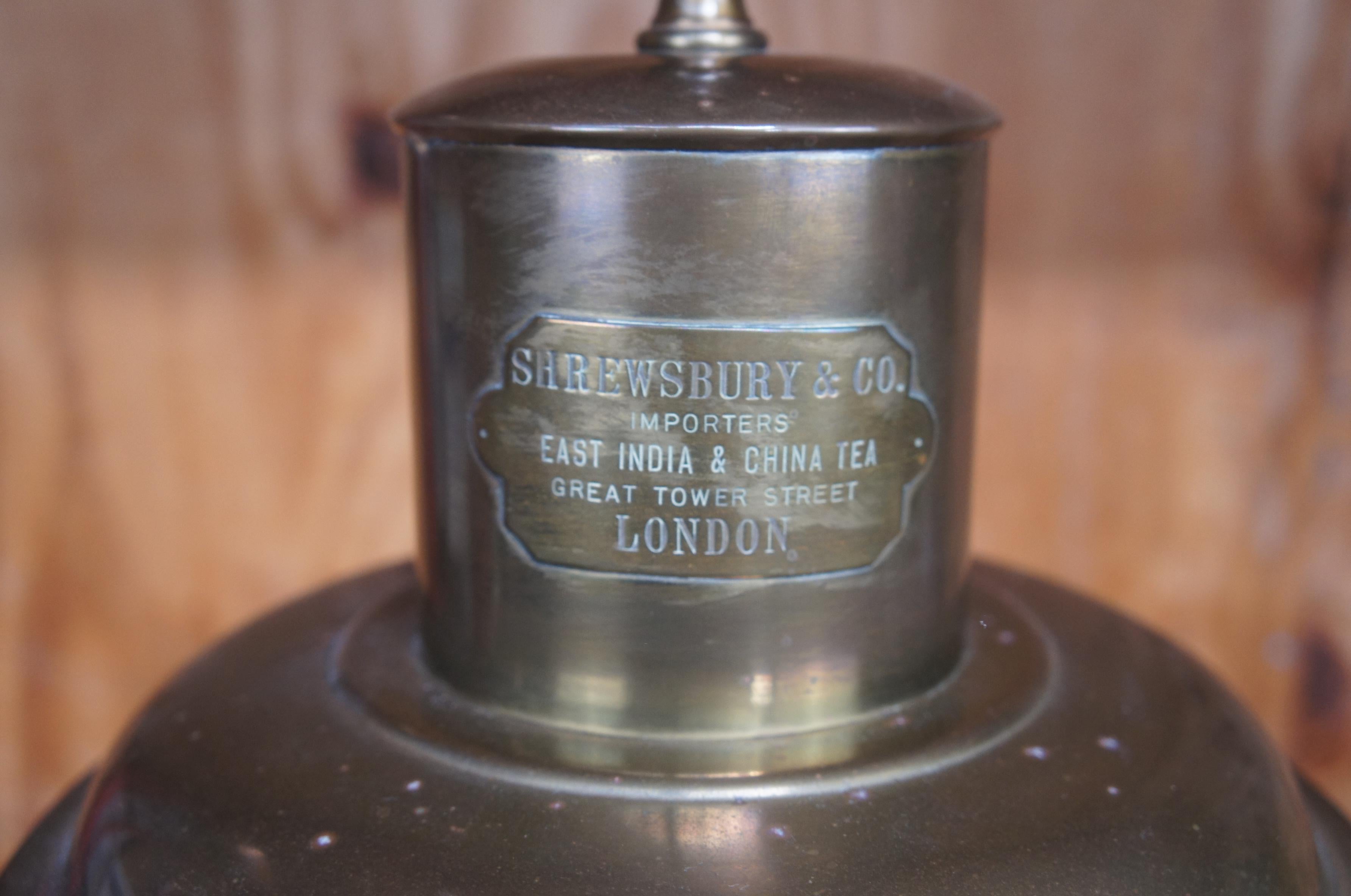 Ancienne lampe de bureau chinoiserie en laiton Shrewsbury and Co, coffret  th Bon état - En vente à Dayton, OH