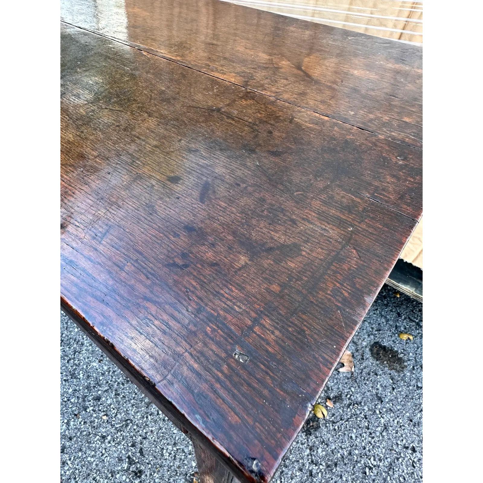 Antique Side Table In Good Condition In Nashville, TN