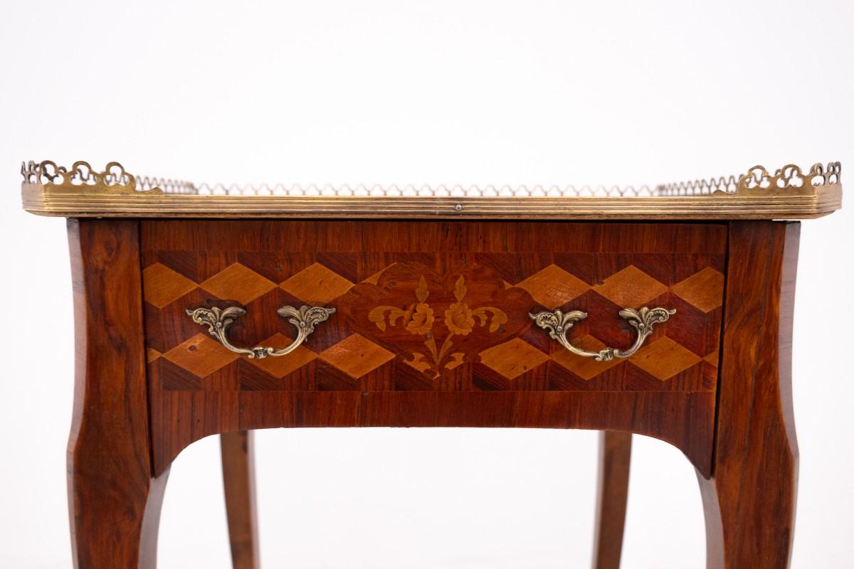 Antique side table, France, circa 1910. For Sale 2