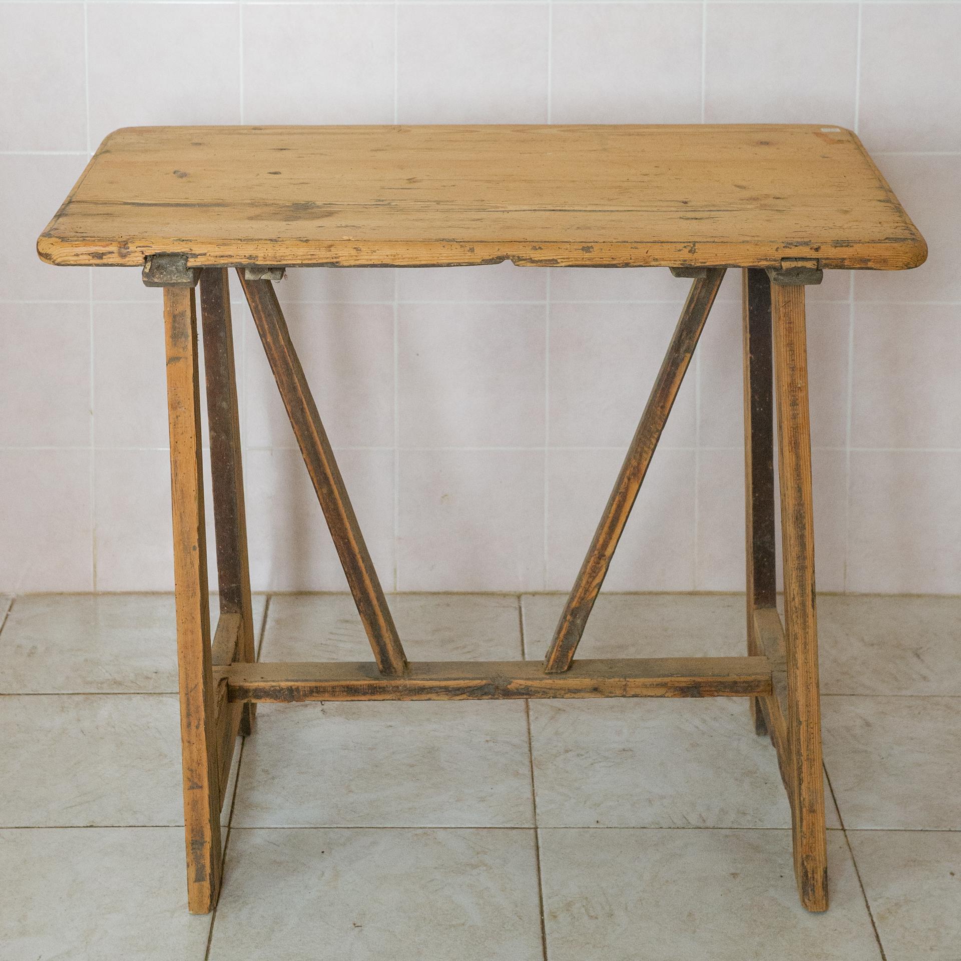 Hand-Crafted Antique Side Little Table in 