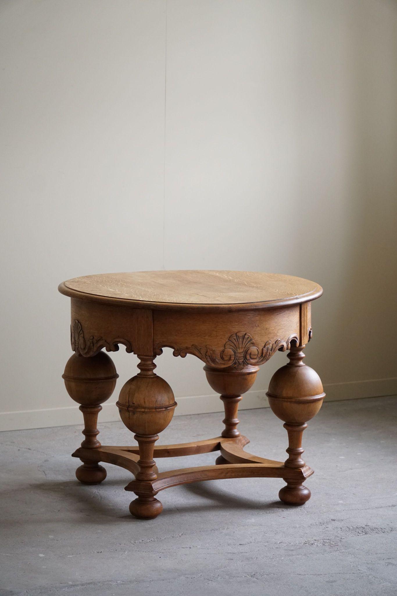 Antique Side Table in Solid Oak, Made by a Danish Cabinetmaker, 19th Century For Sale 7