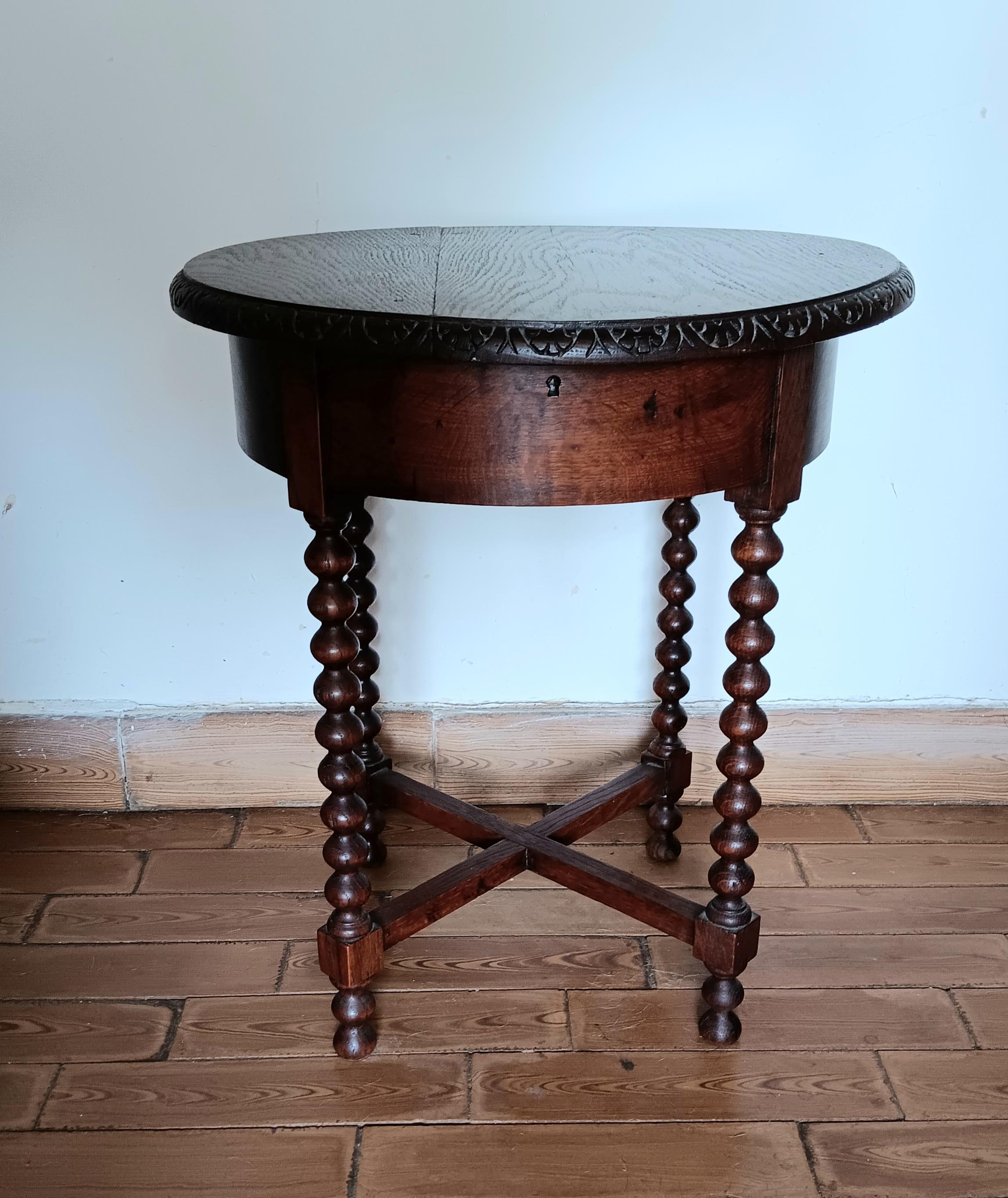 Mesa Auxiliar Antigua Patas Torneadas Compartimento Interior Principios Siglo XX España en venta 3