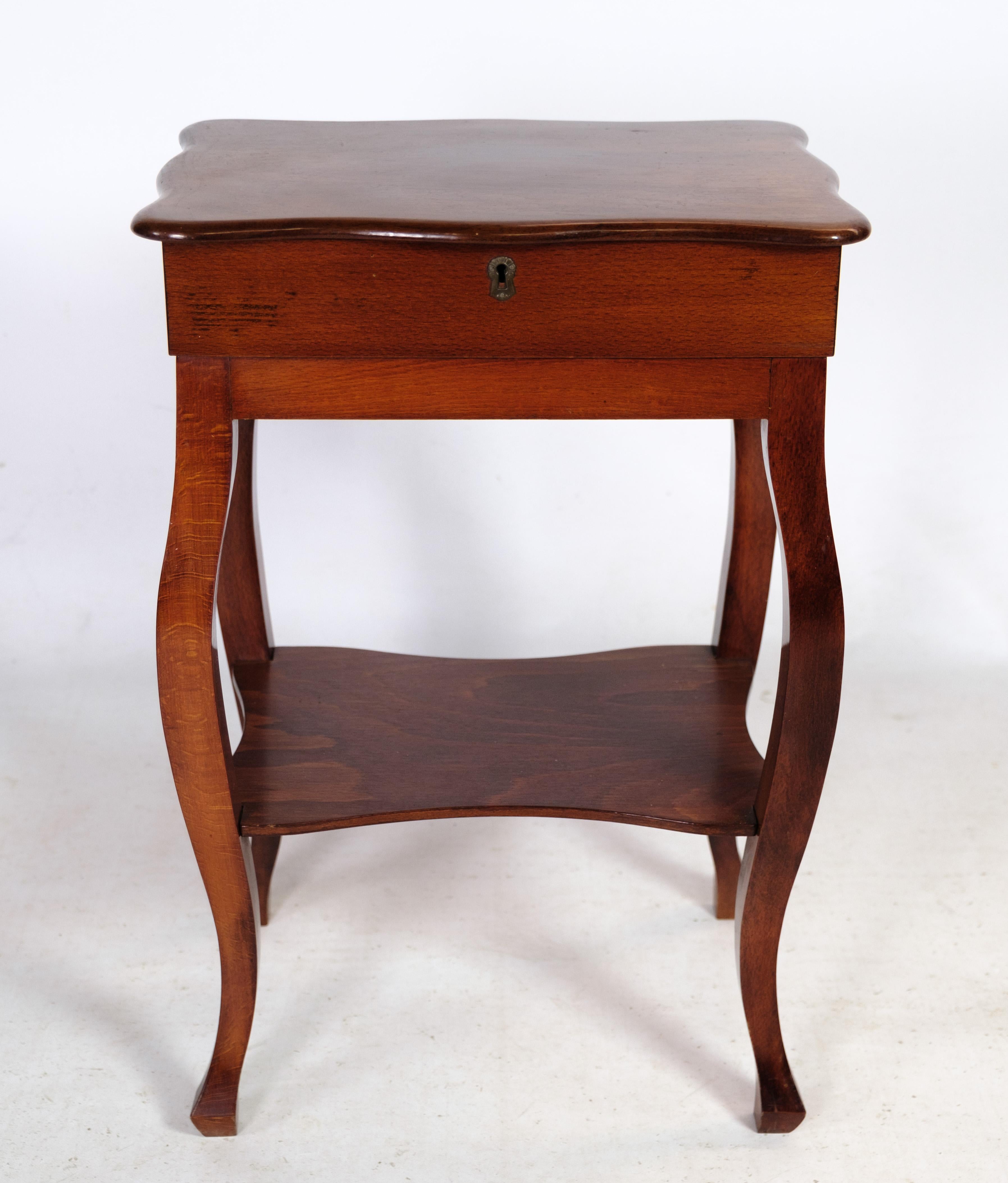 Antique Side Table with a Shelf in Mahogany from Around the 1880 2