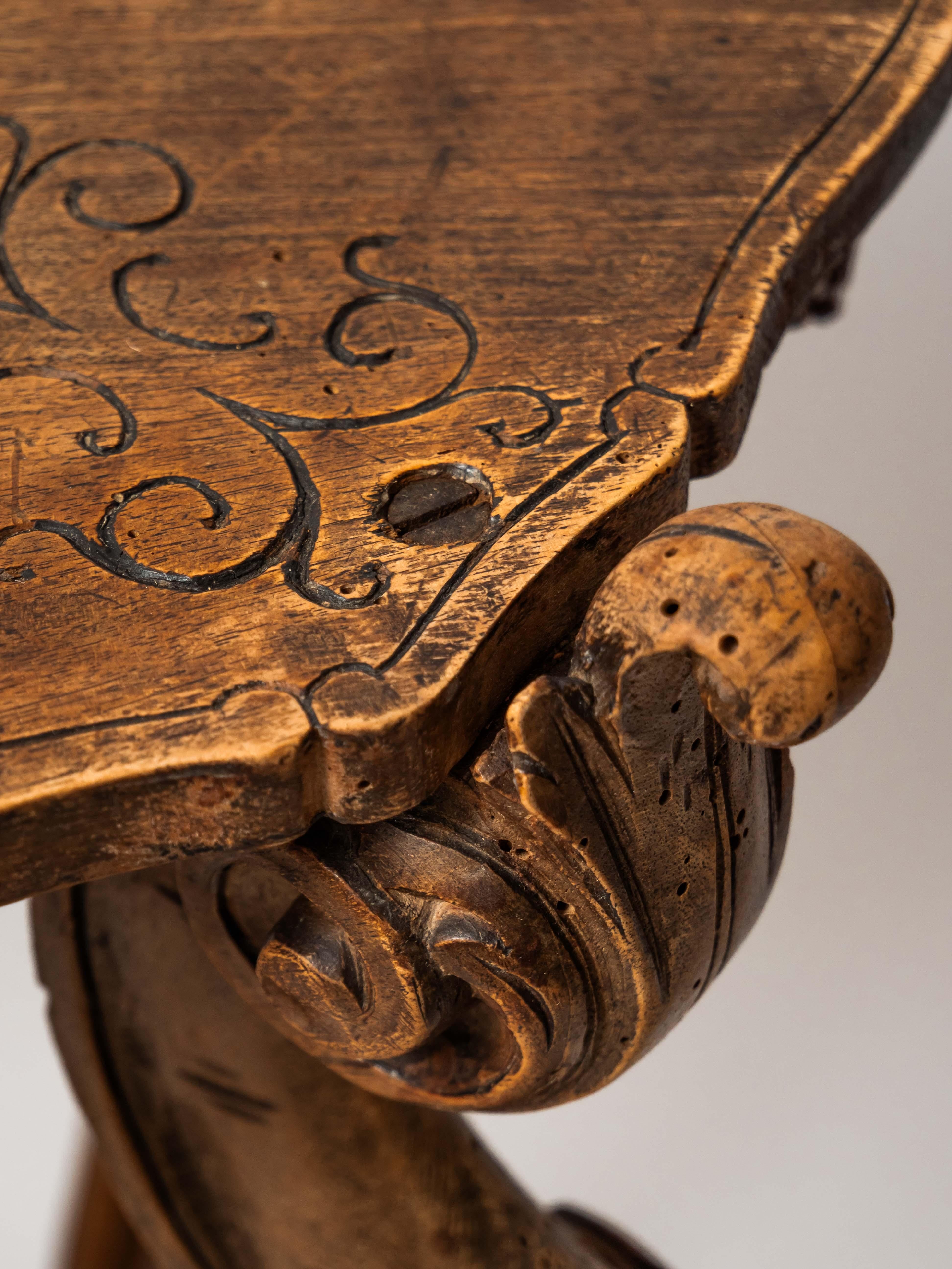 Antique side table with tray For Sale 1