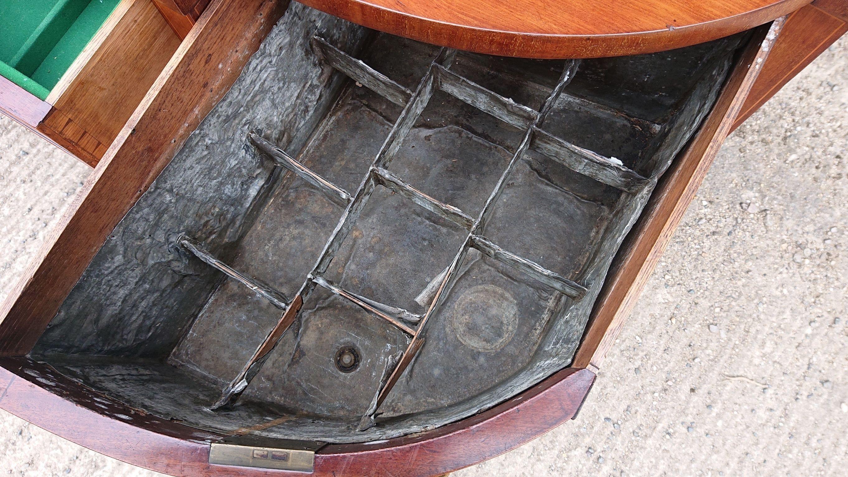 Antique Sideboard George III Period Mahogany For Sale 5