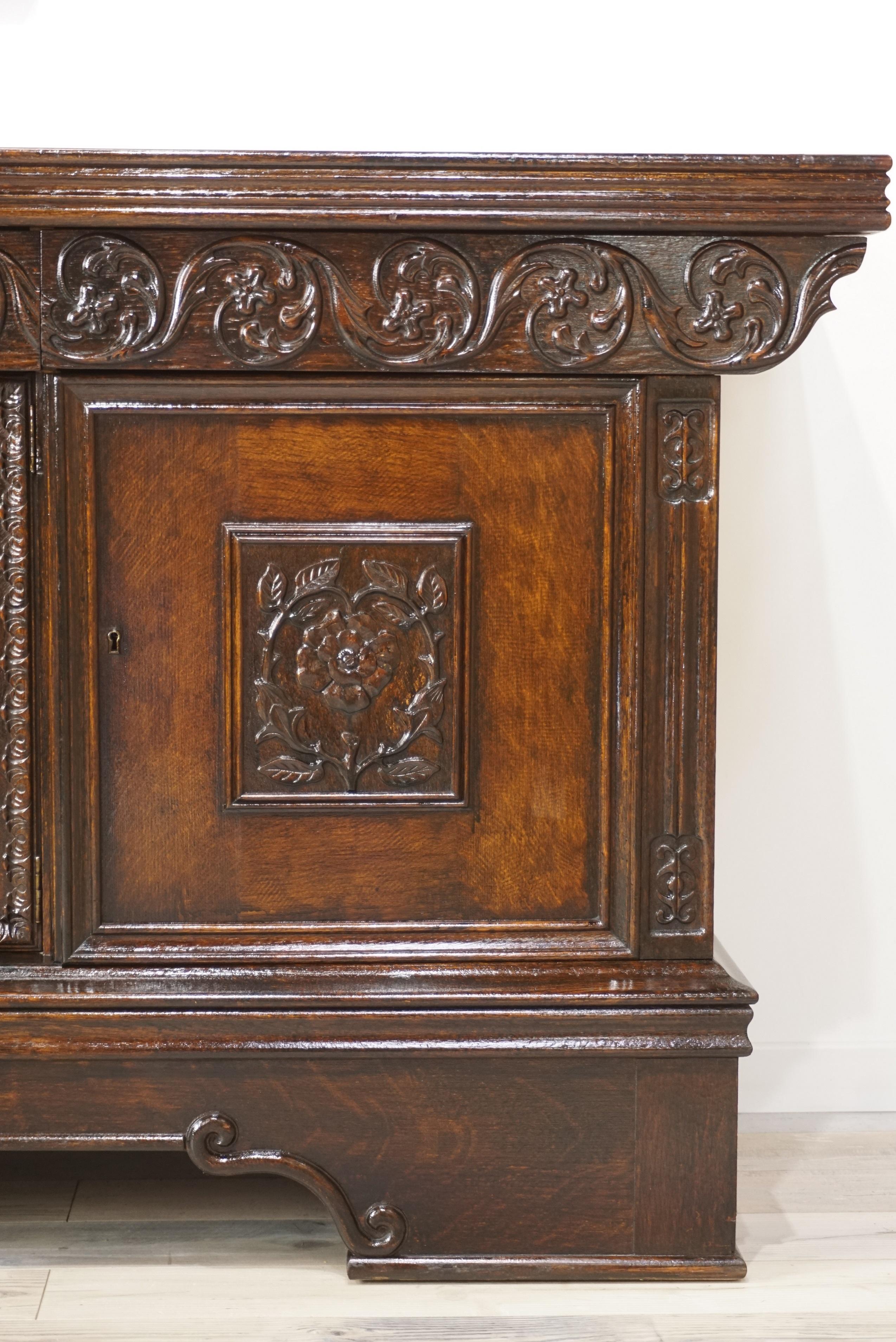 Antique Sideboard or Oak Wooden Buffet, 19th-Early 20th Century For Sale 1