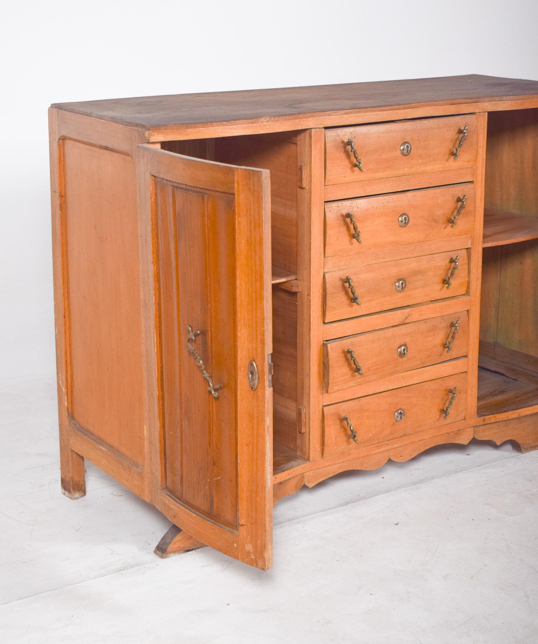 Antique Sideboard with Five Drawers and Two Doors For Sale 2