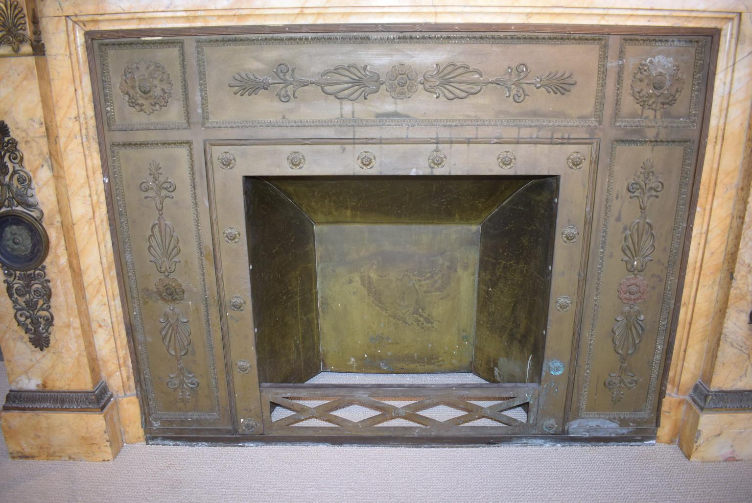 Antique Sienna Marble Mantel In Excellent Condition For Sale In Atlanta, GA
