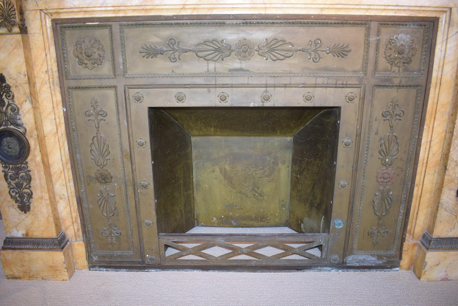 Repisa de mármol siena antiguo en Excelente estado para la venta en Atlanta, GA