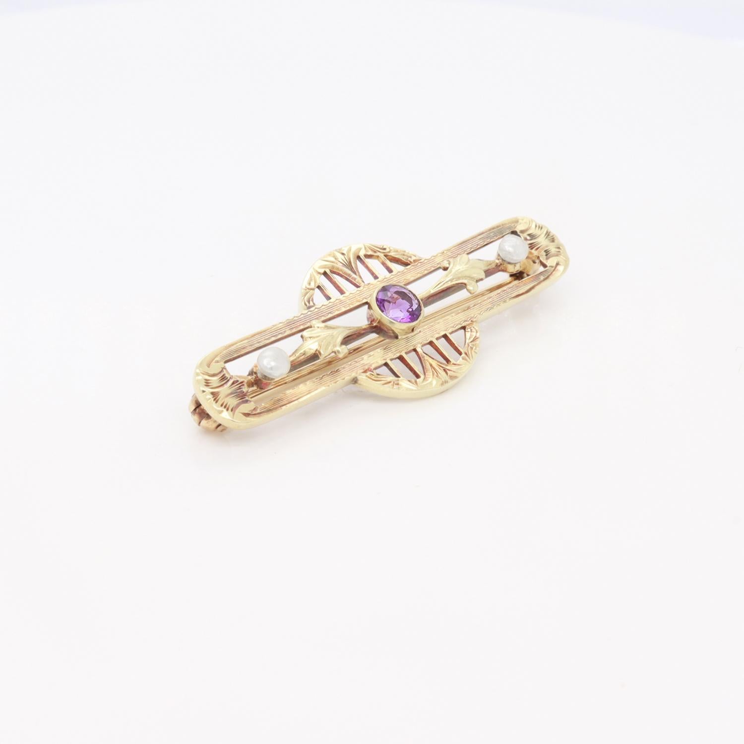 Donna Antico firmato Allsopp-Bliss Co. Spilla Art Deco in oro 14K, ametista e perle in vendita