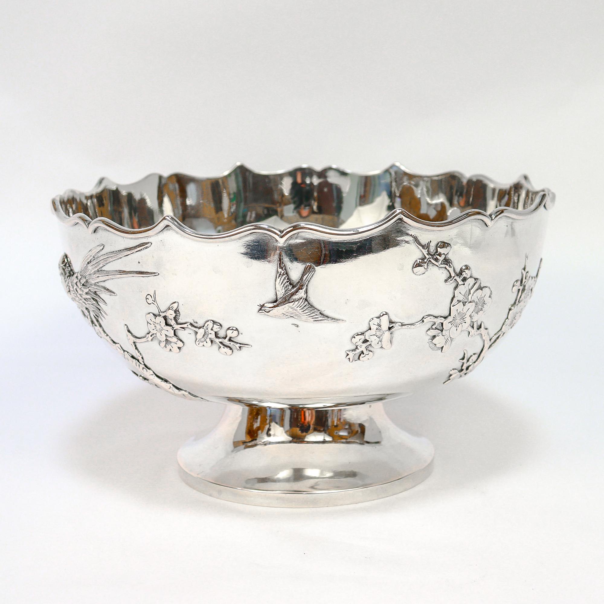 Exportation chinoise Ancienne coupe à pied en argent sterling signée de l'exportation chinoise par Sing Fat en vente