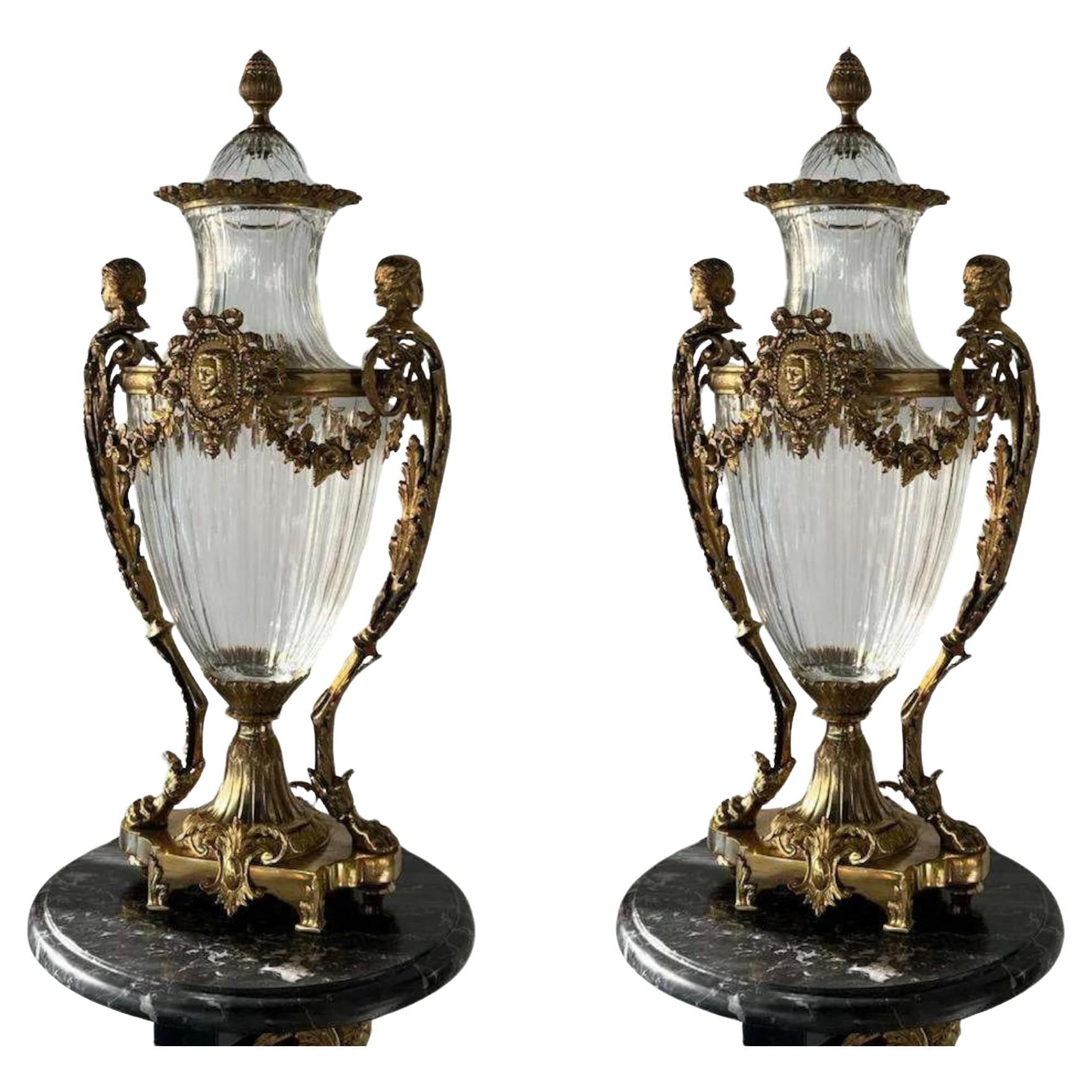 Antike signiert Französisch vergoldete Bronze Diamantschliff Baccarat Kristall Urnen - Paar