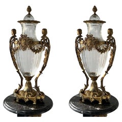 Antike signiert Französisch vergoldete Bronze Diamantschliff Baccarat Kristall Urnen - Paar