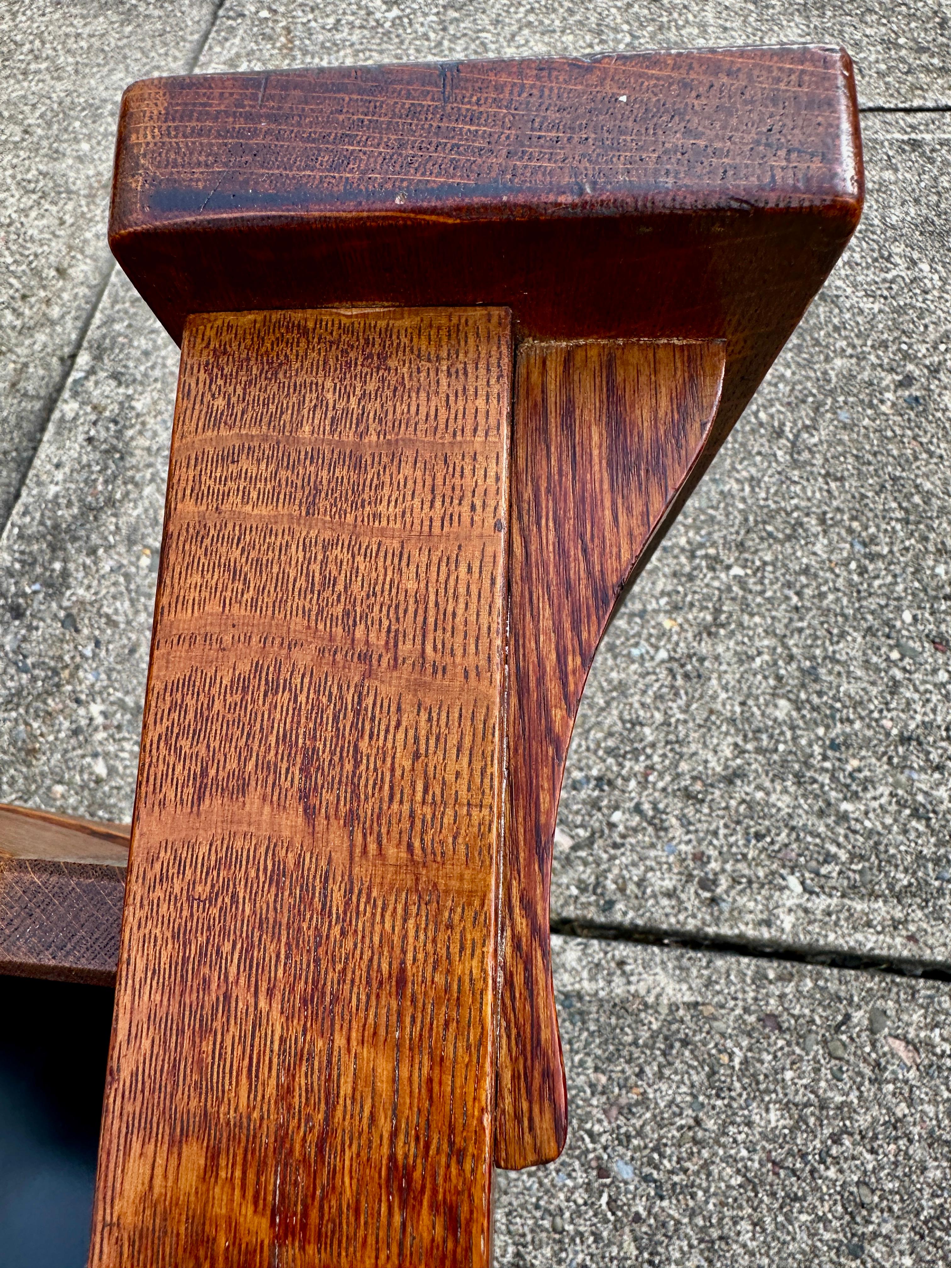 Chaise Morris ancienne signée Gustav Stickley à bras arqué - W7884 en vente 4