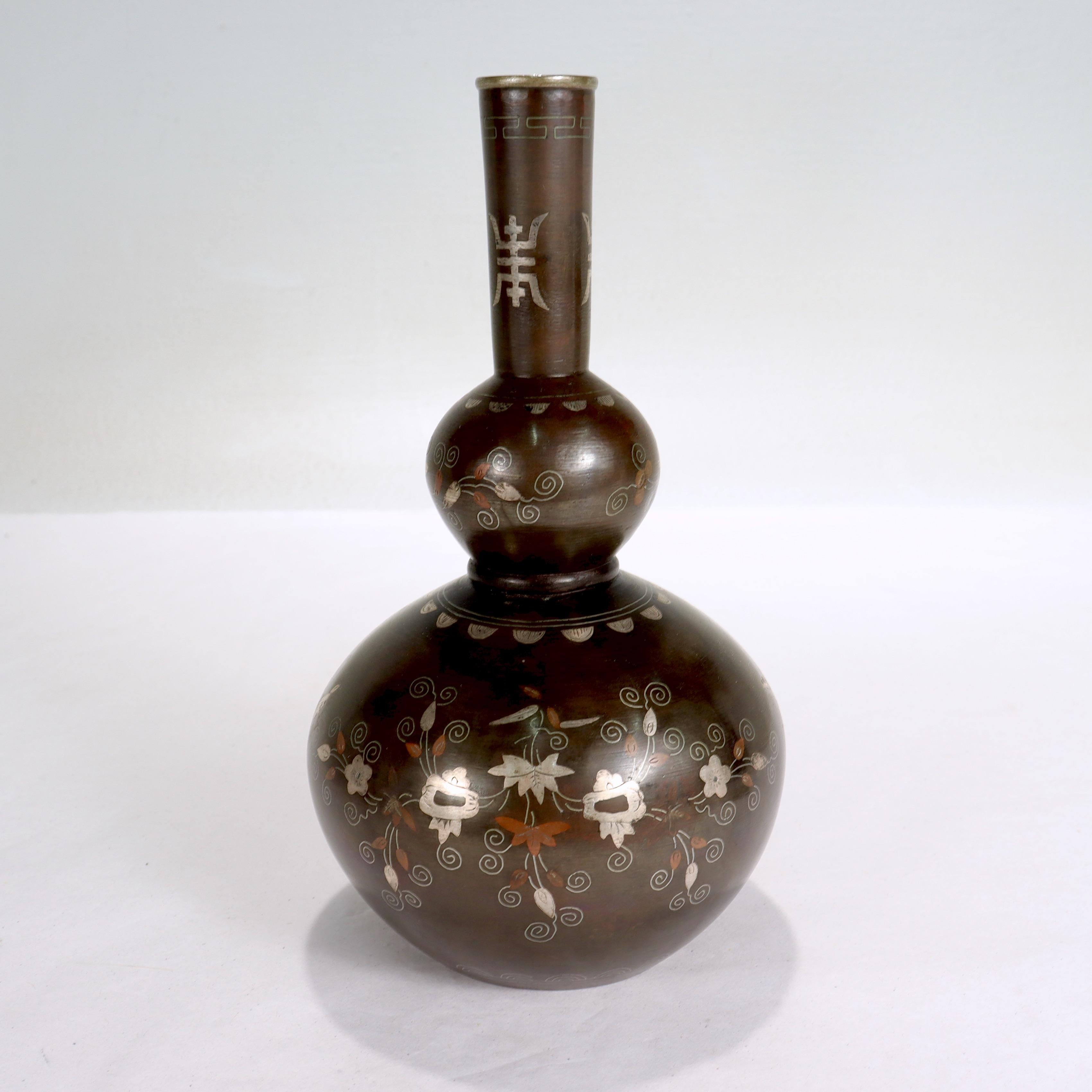 Antique Signed Japanese Meiji Period Mixed Metals Bronze Double Gourd Form Vase  In Good Condition For Sale In Philadelphia, PA