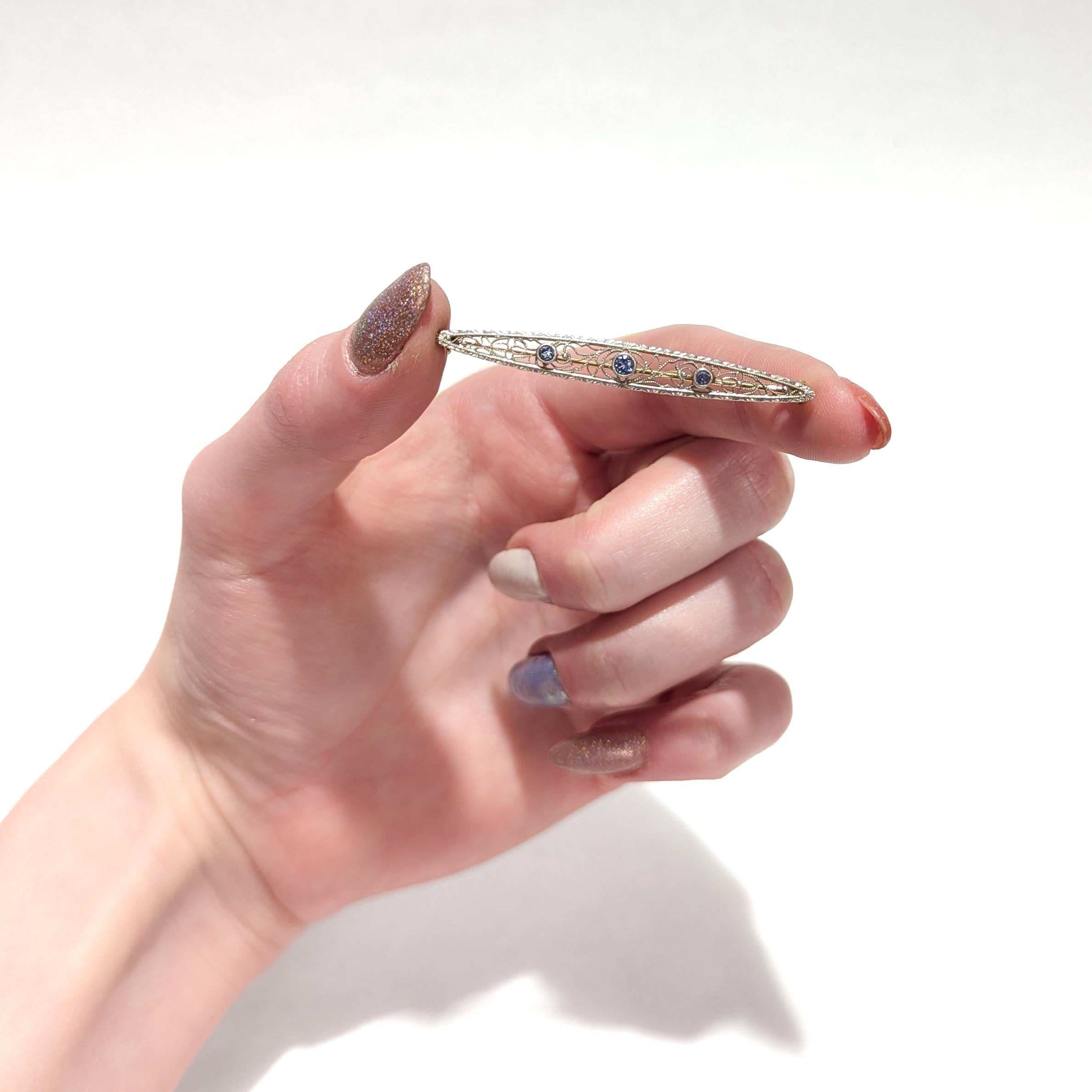 Round Cut Antique Signed Krementz 14K Gold & Blue Topaz Filigree Bar Pin or Brooch For Sale