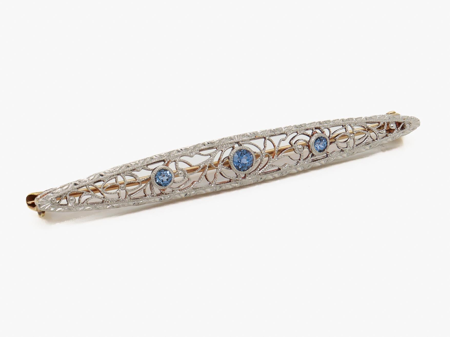 Antique Signed Krementz 14K Gold & Blue Topaz Filigree Bar Pin or Brooch For Sale 1