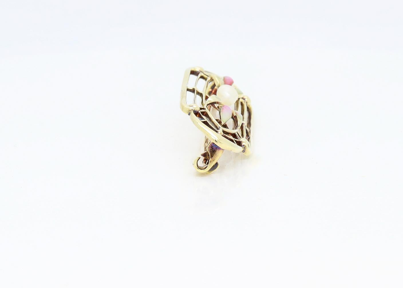 Broche ou épingle ancienne Art Nouveau signée Krementz en or 14 carats, émail et perles en vente 9