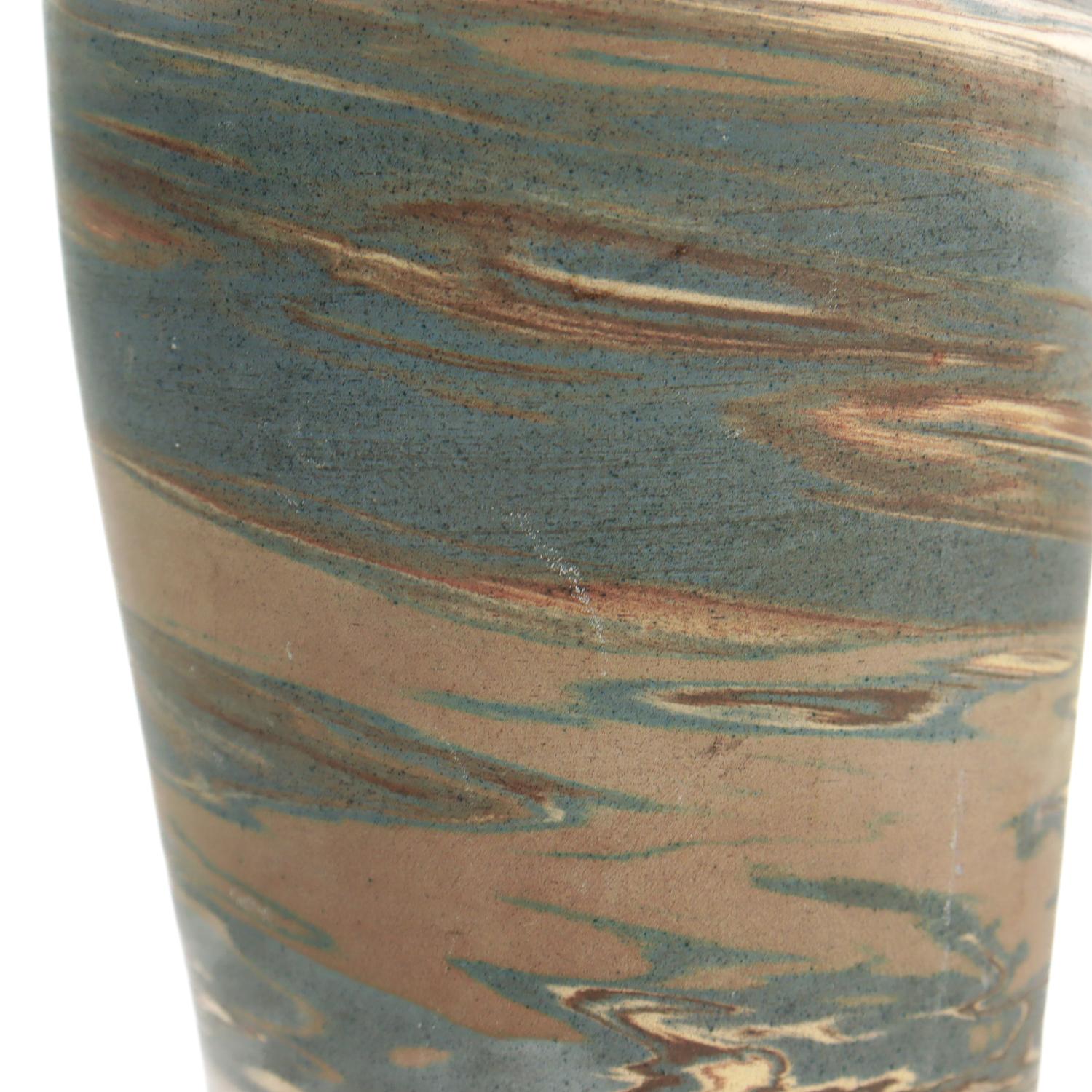 Antique Signed Niloak Marbleized Mission Swirl Ozark Pottery Vase For Sale 3