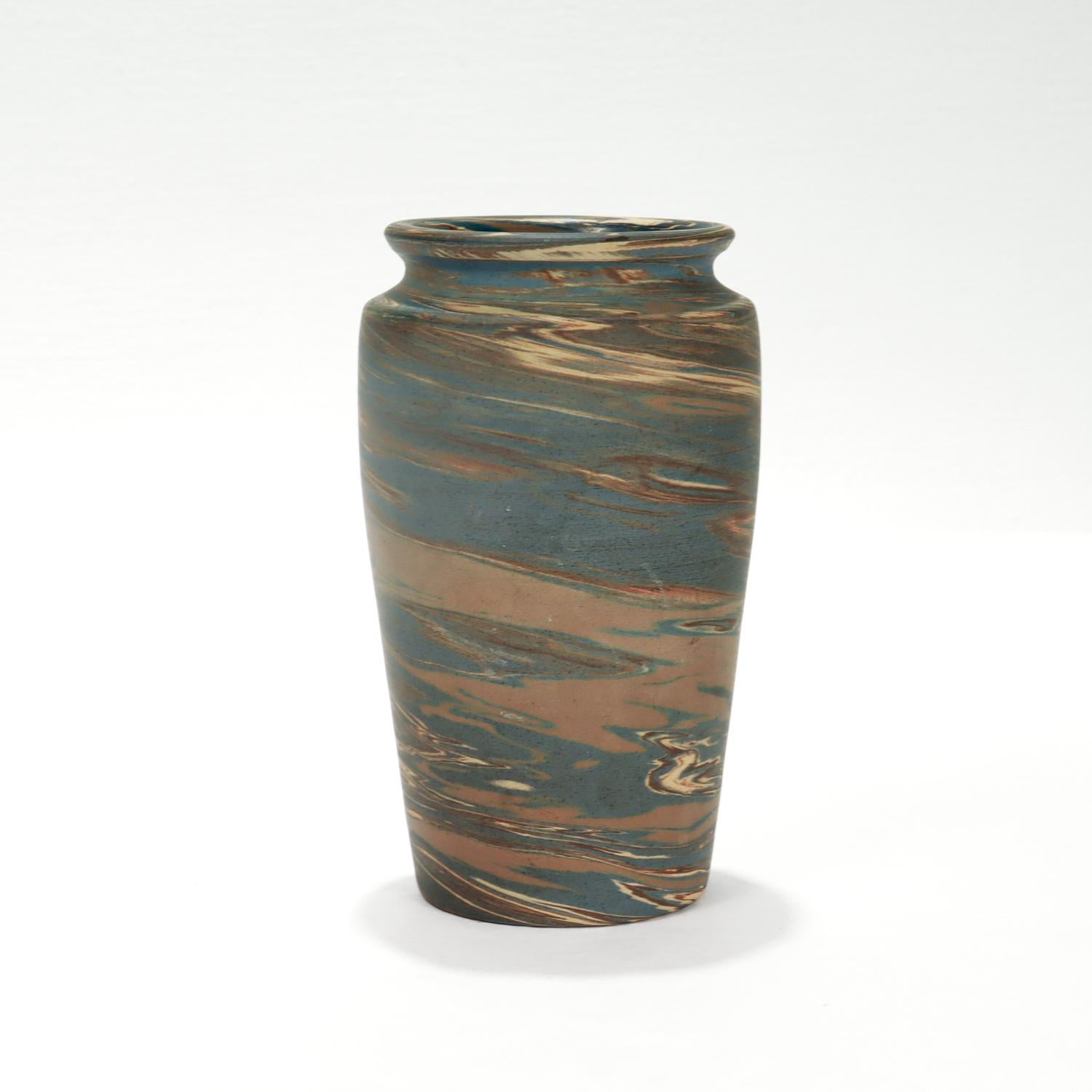 American Antique Signed Niloak Marbleized Mission Swirl Ozark Pottery Vase For Sale