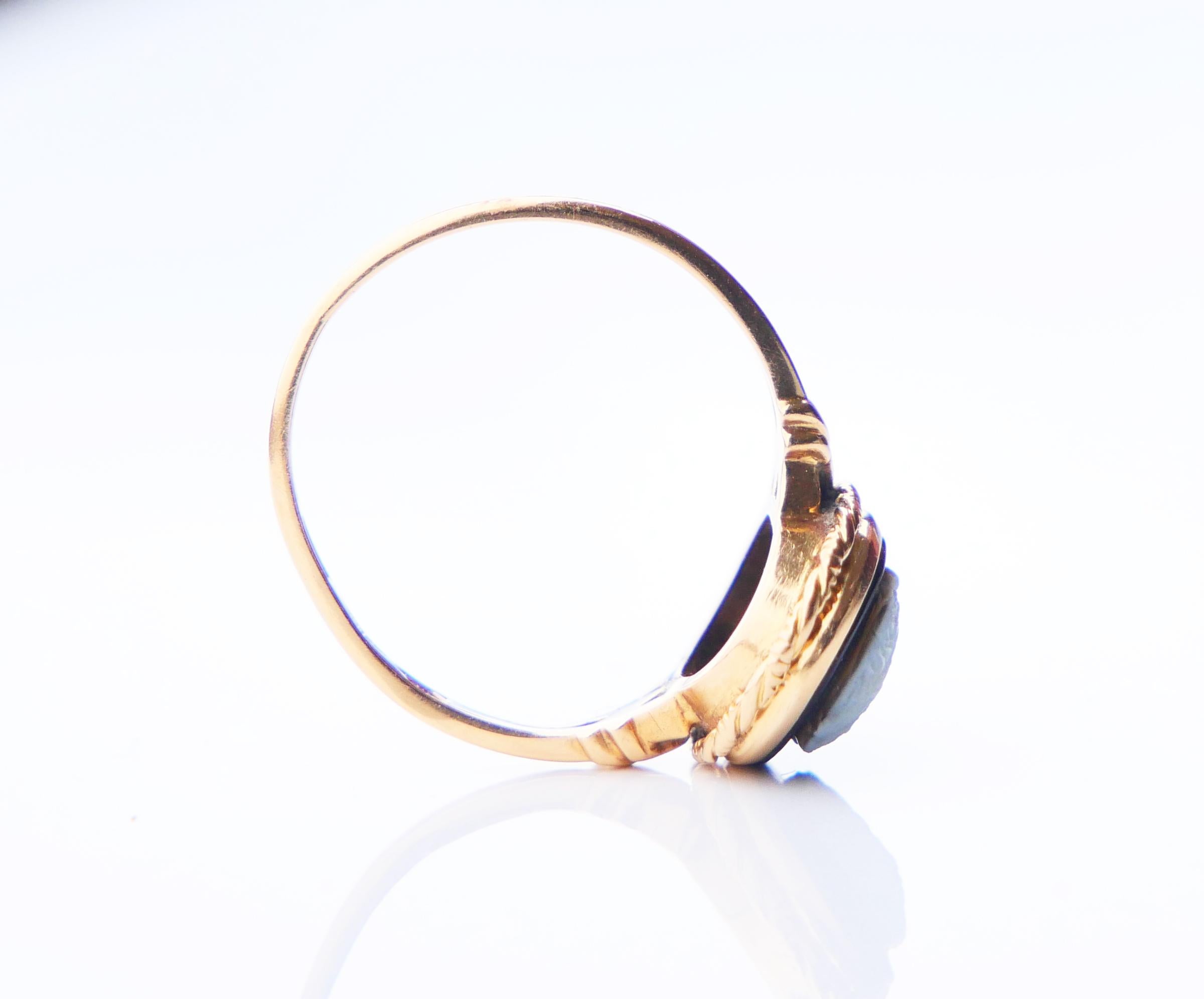 Oval Cut Antique Signet Cameo Ring 5ct Banded Onyx solid 18K Gold Ø6US /3.2gr For Sale