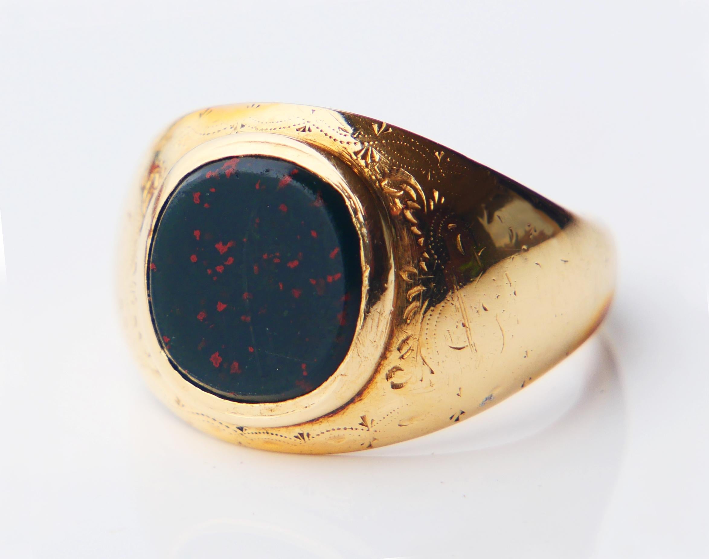 Antique Signet Men Ring 6ct. Blood Stone solid 18K Gold Ø 11.5US / 10.5 gr 7