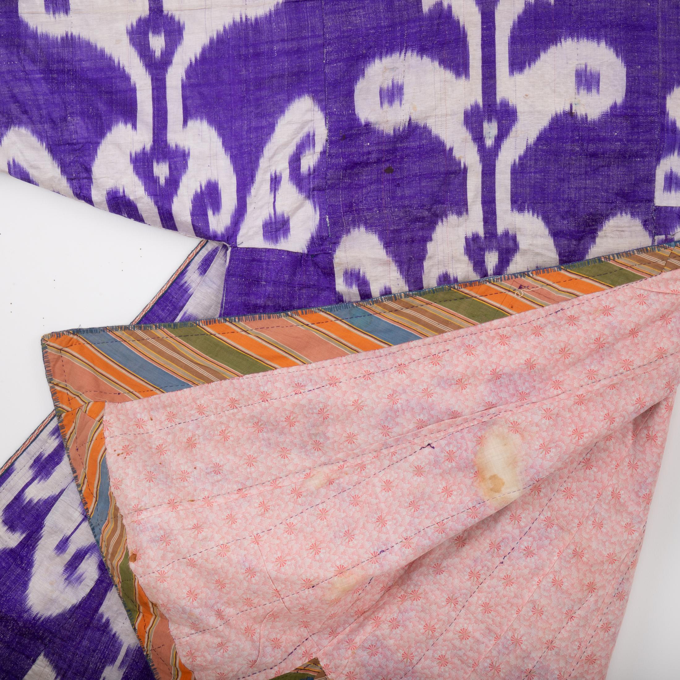 Antiker Ikat Chapan aus Seide und Baumwolle, Usbekistan, Ende 19. im Angebot 2