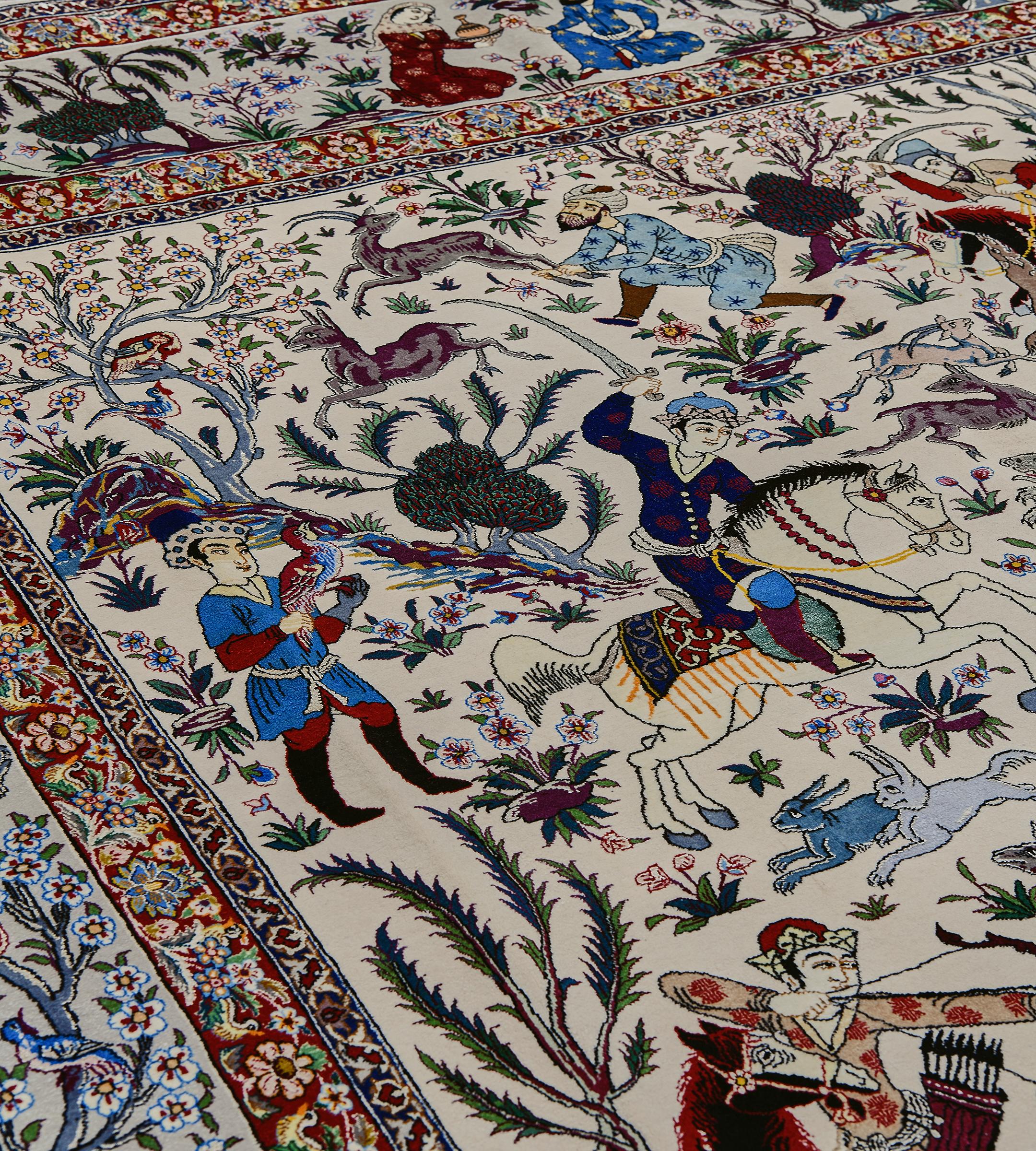 Alfombra antigua de seda y lana firmada Akbaroff Persa Isfahan Escena de caza Anudado a mano en venta