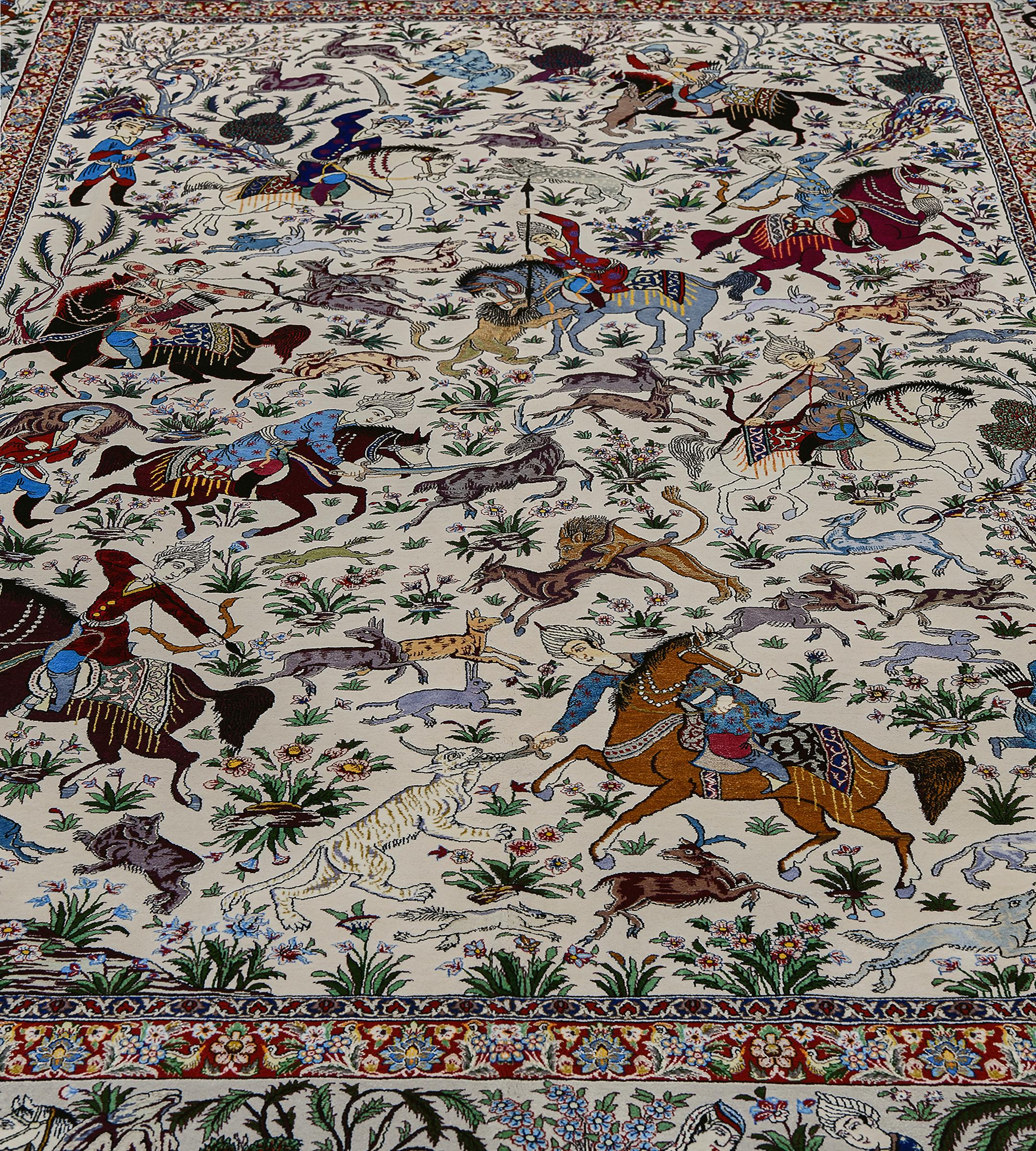 Alfombra antigua de seda y lana firmada Akbaroff Persa Isfahan Escena de caza en venta 2