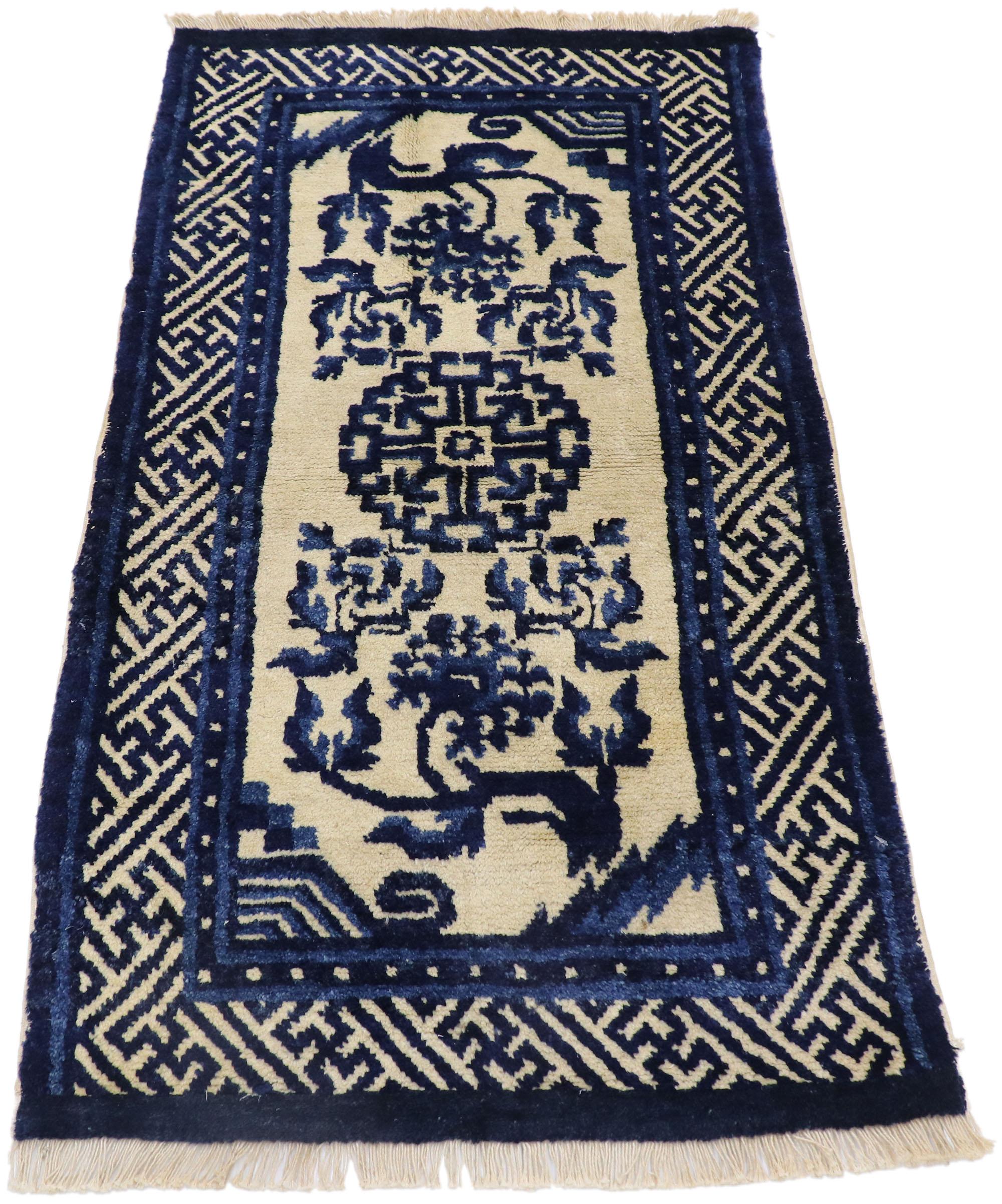 Hand-Knotted Antique Silk Chinese Peking Rug with Modern Chinoiserie Style For Sale
