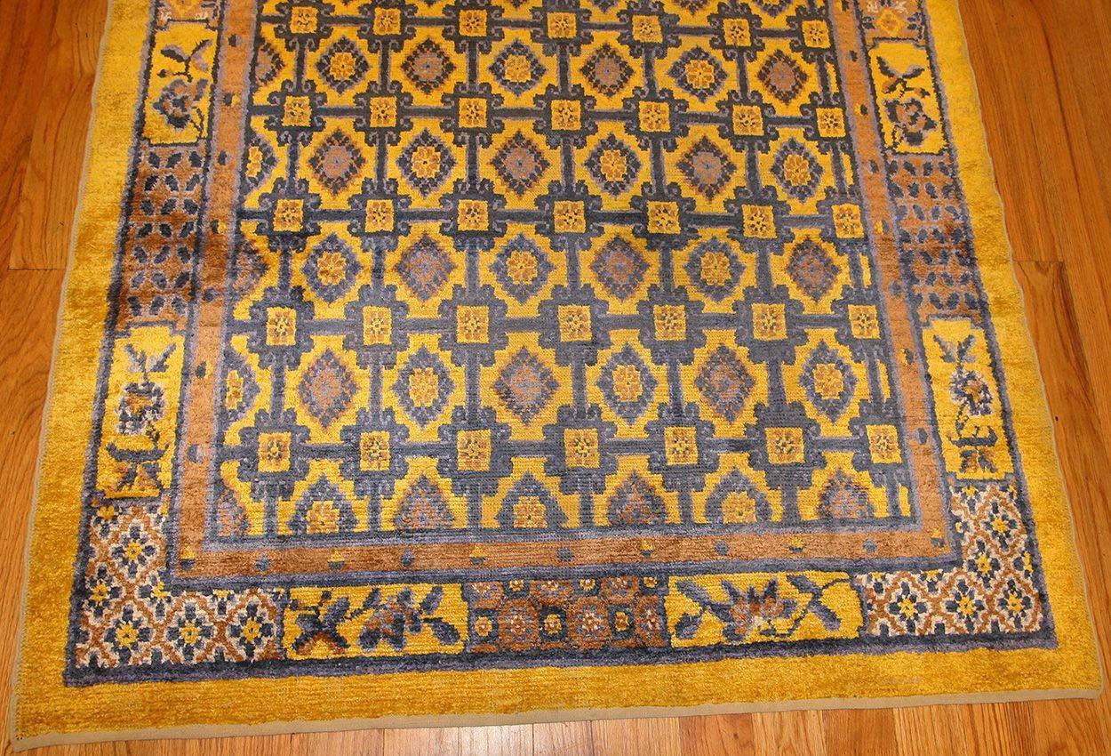 Antique Silk Chinese Rug. Size: 4 ft 2 in x 7 ft (1.27 m x 2.13 m) 2