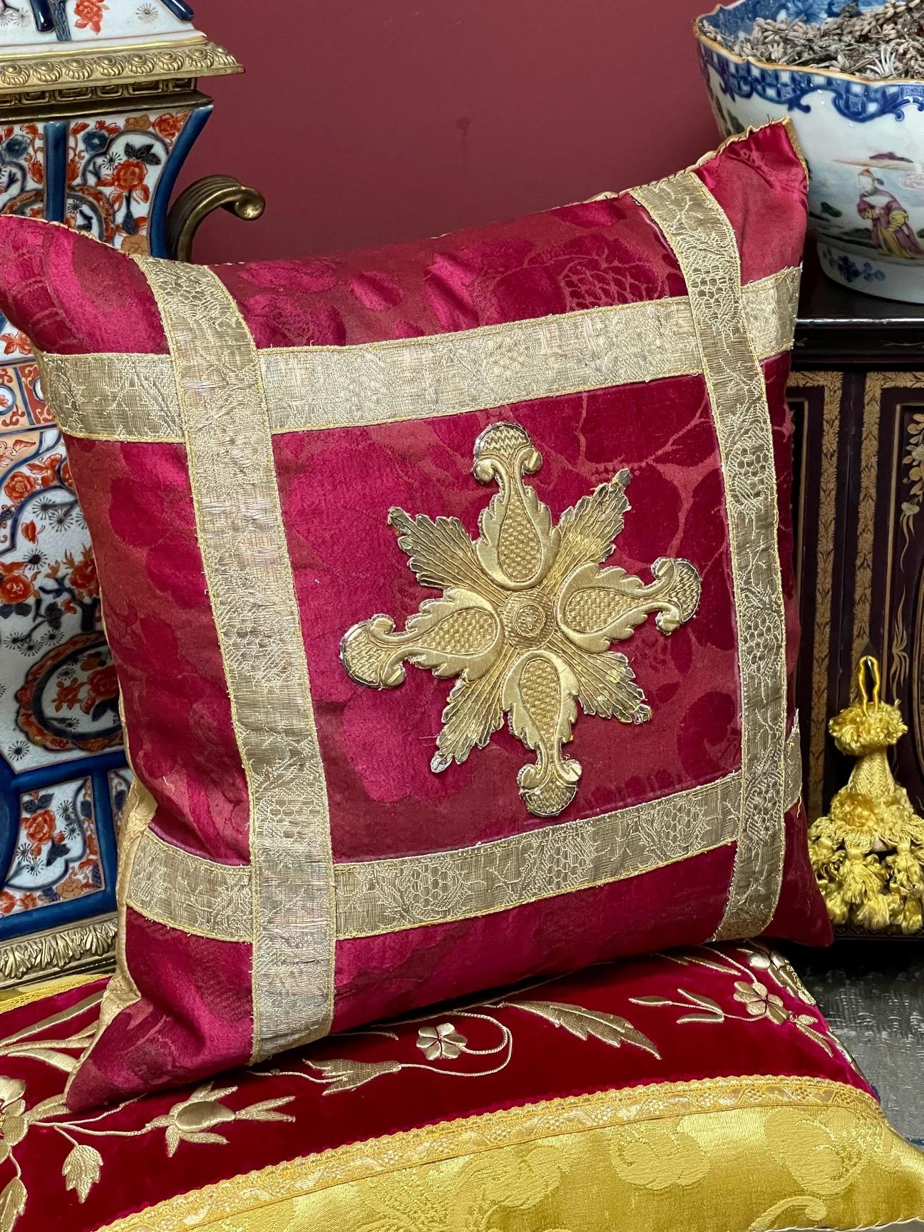 Cojín de Damasco de Seda Antiguo Francés