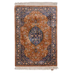 Antique Silk Hereke Rug - Hereke Silk Carpet in Good Condition