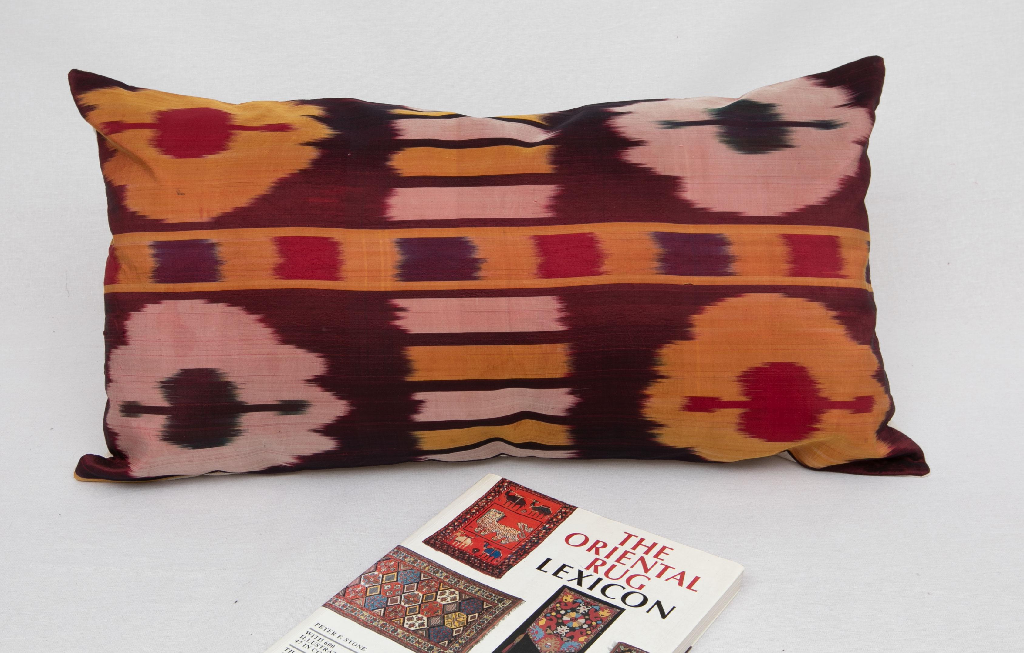 Antique Silk Ikat Pillow Cover, Uzbekistan, 1900s For Sale 1