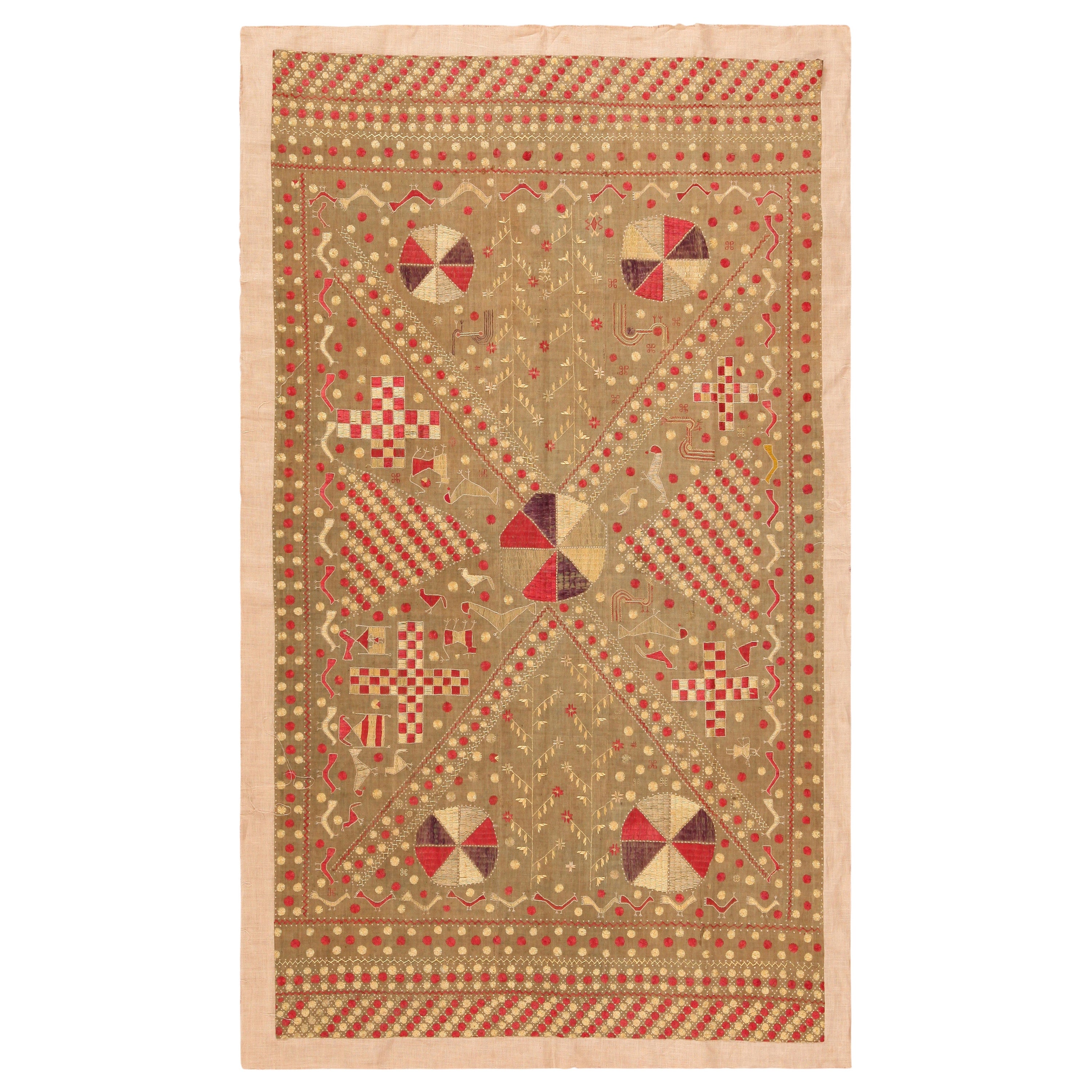 Antike indische Seidenstickerei. Größe: 1,22 m x 2,2 m