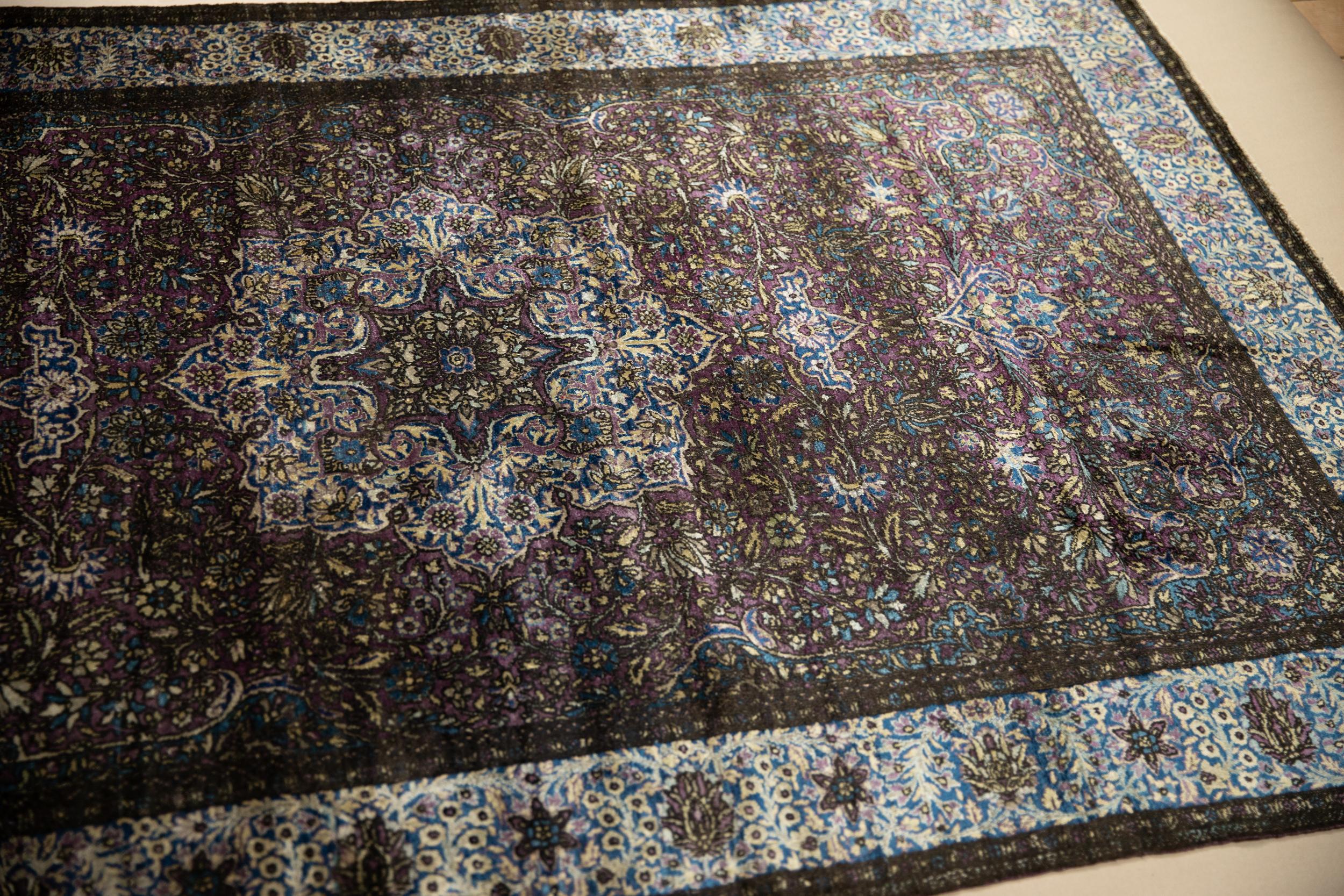 Antiker Kashan-Teppich aus Seide im Angebot 9